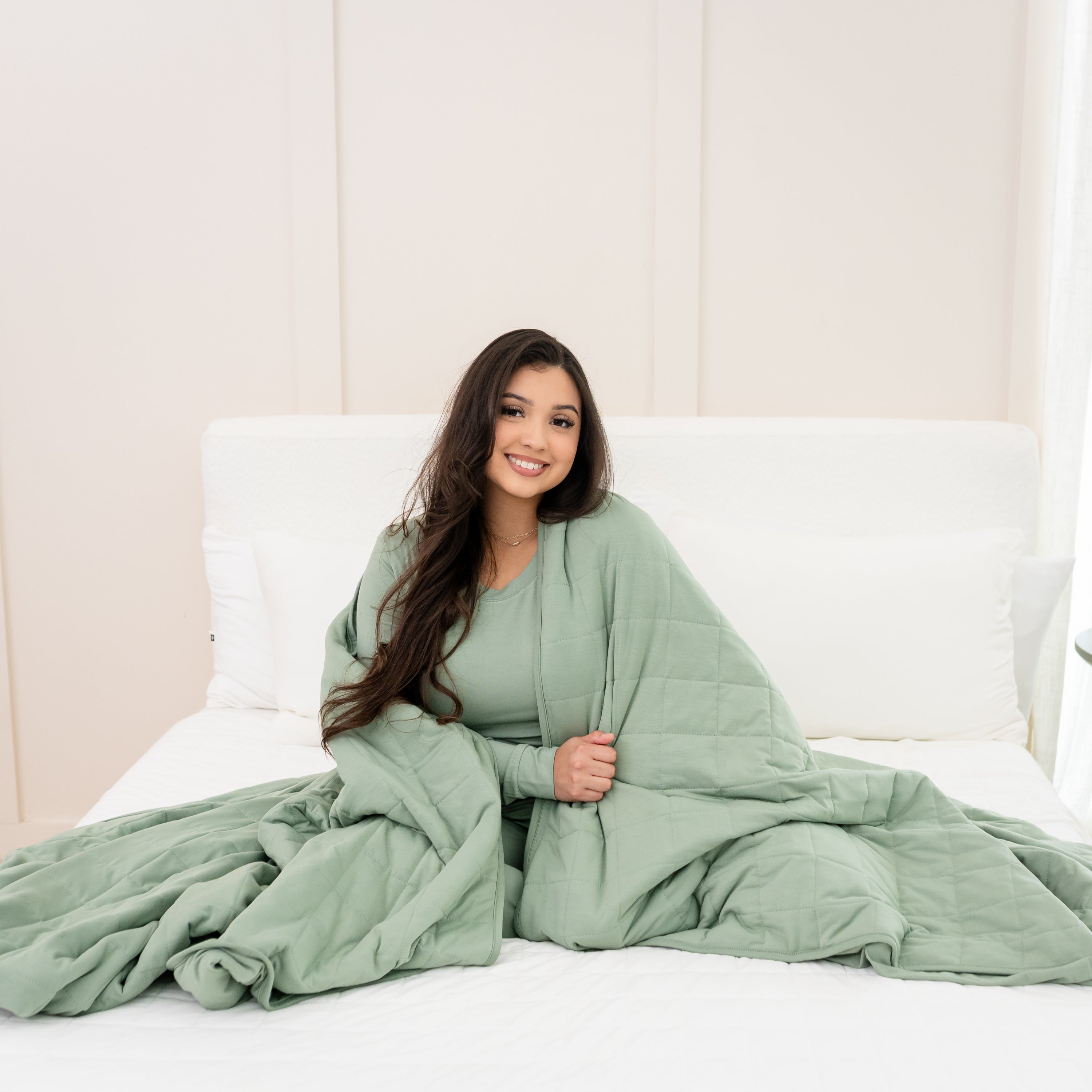 Cozy Thyme Green Quilted Blanket for Adults - Ultra Soft & Warm 2.5