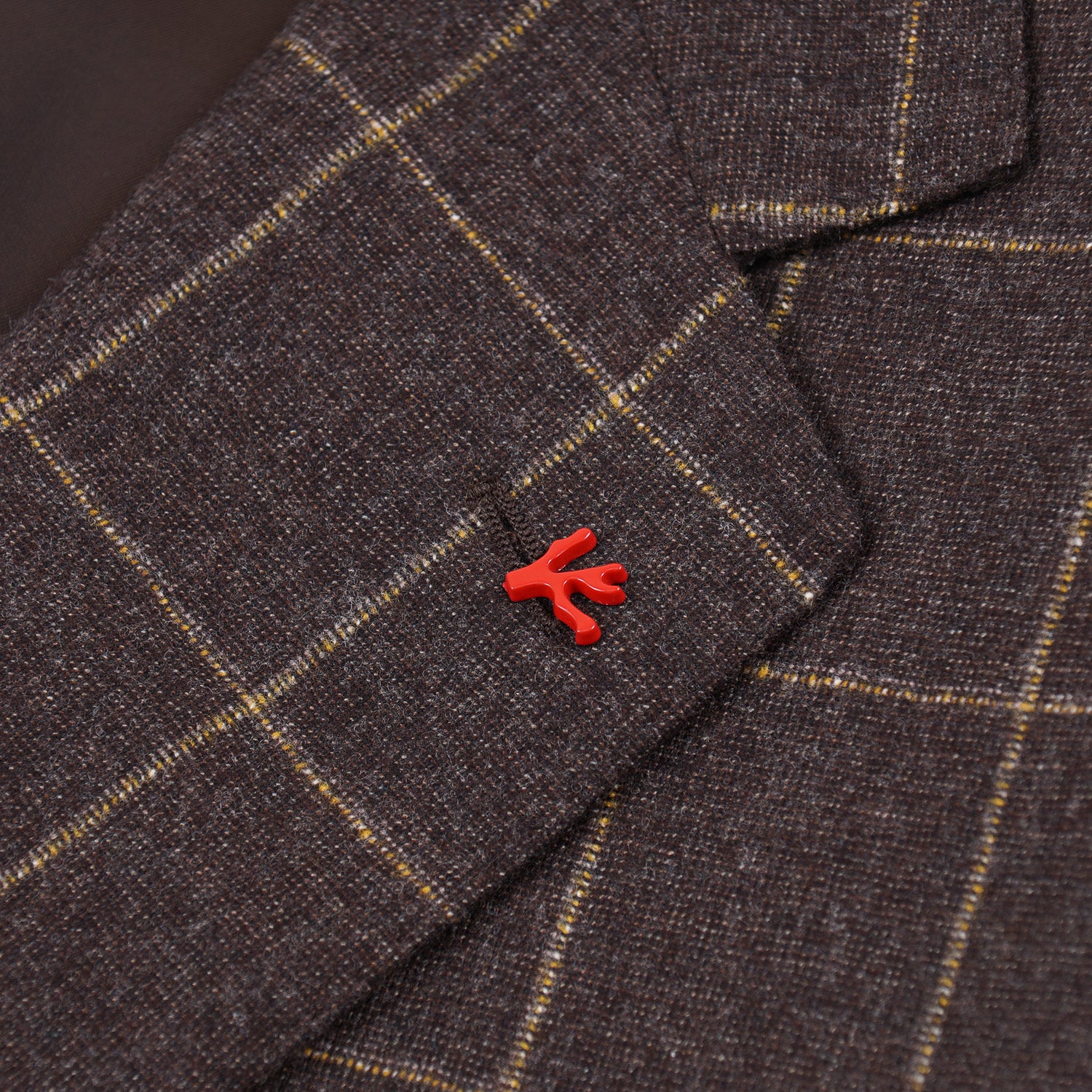 Isaia Classic Fit Wool Suit for Men | Premium Italian Tailored Business & Formal Attire | Perfect for Weddings, Office & Special Occasions