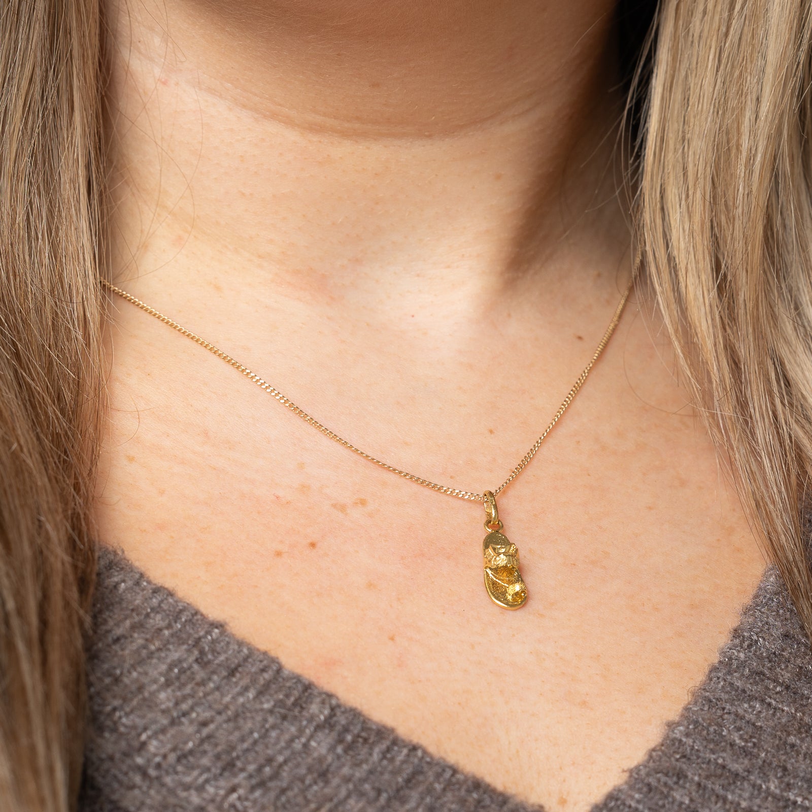 10K Yellow Gold Sandal Charm Pendant for Women - Elegant Foot Jewelry for Necklace, Bracelet & Anklet - Perfect for Beach Vacations, Summer Outfits & Gift Giving