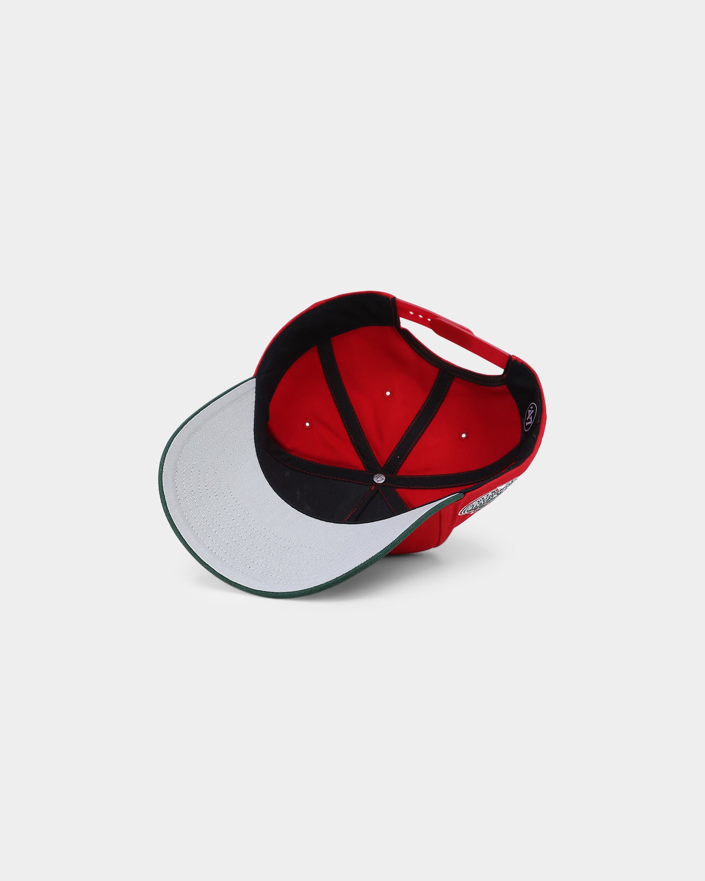 New York Yankees 'Scarlet Pines' 47 MVP DT Snapback Hat - Red & Dark Green Adjustable Baseball Cap for Men & Women - Perfect for Sports Fans, Game Day & Streetwear Fashion