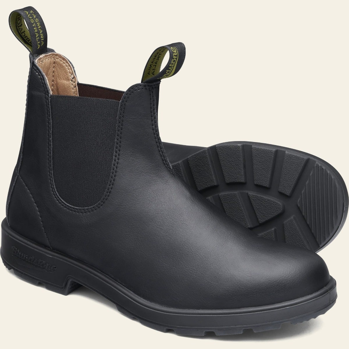 Blundstone 2115 Black Chelsea Boots for Men & Women - Comfortable & Durable Ankle Boots for Work, Hiking & Everyday Wear