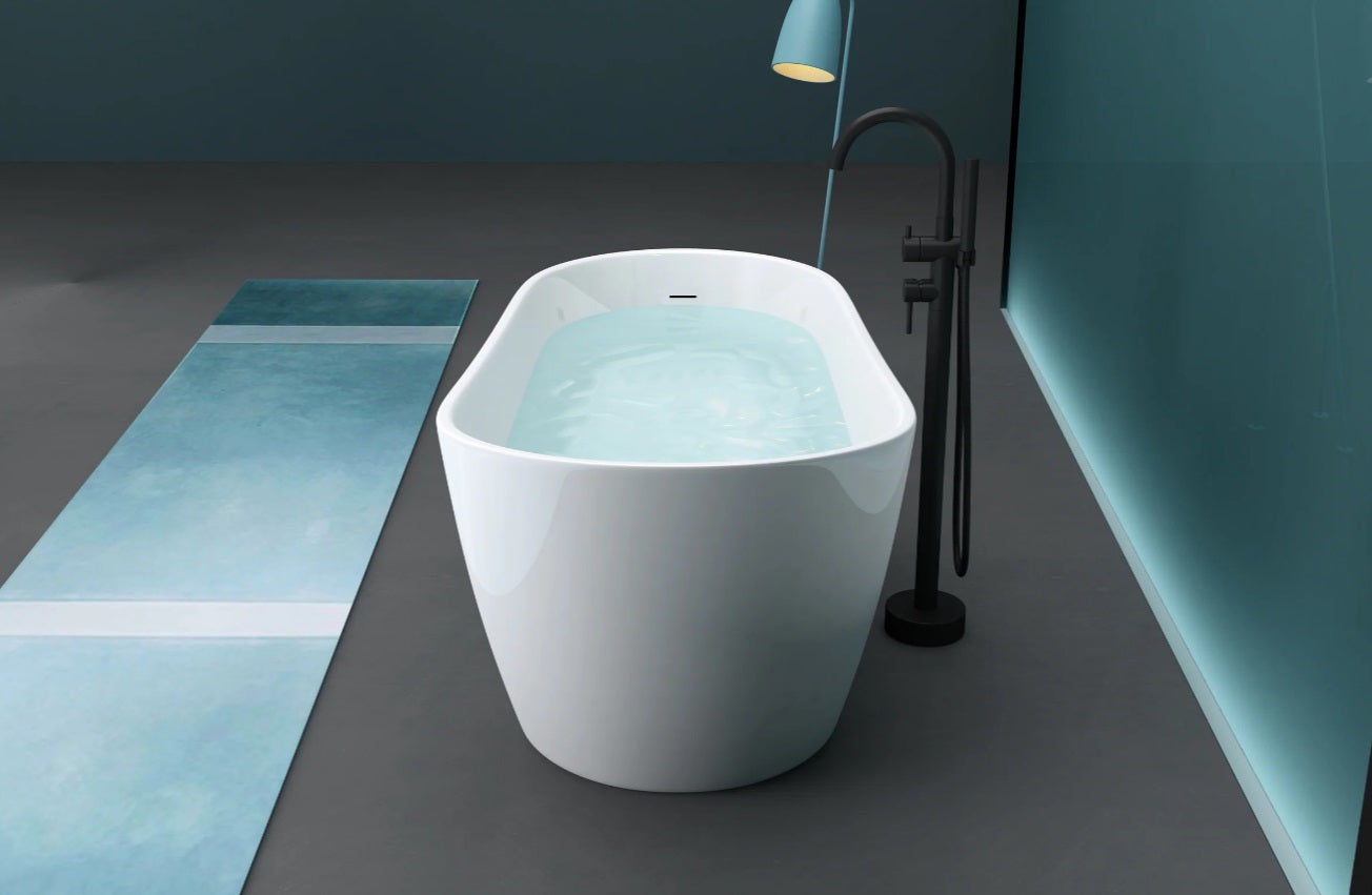 KODAEN BANANA1700 67-Inch Freestanding Acrylic Bathtub - Modern Composite Design for Luxury Bathroom | Perfect for Spa Relaxation & Master Suite Upgrade