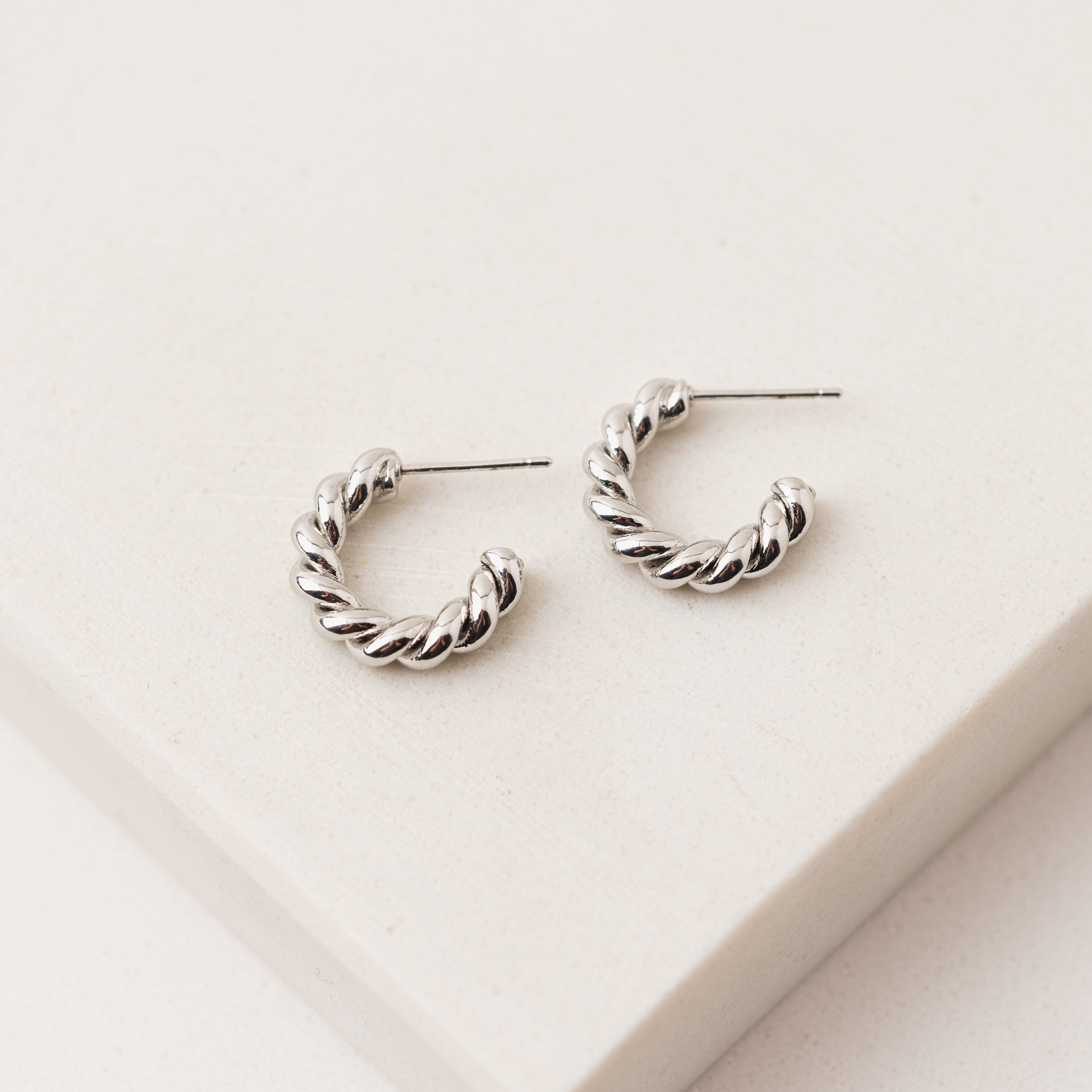 Stylish Dawson Hoop Earrings in Sterling Silver - Perfect for Everyday Wear, Parties & Gifts