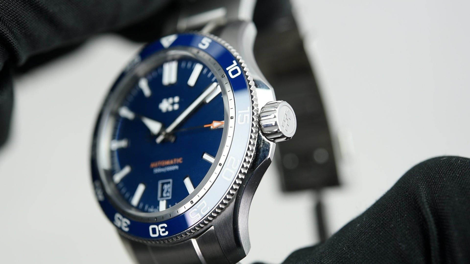 Christopher Ward C60 Trident Pro 300 40mm Men's Diving Watch - Pre-Owned Luxury Automatic Timepiece for Water Sports & Everyday Wear