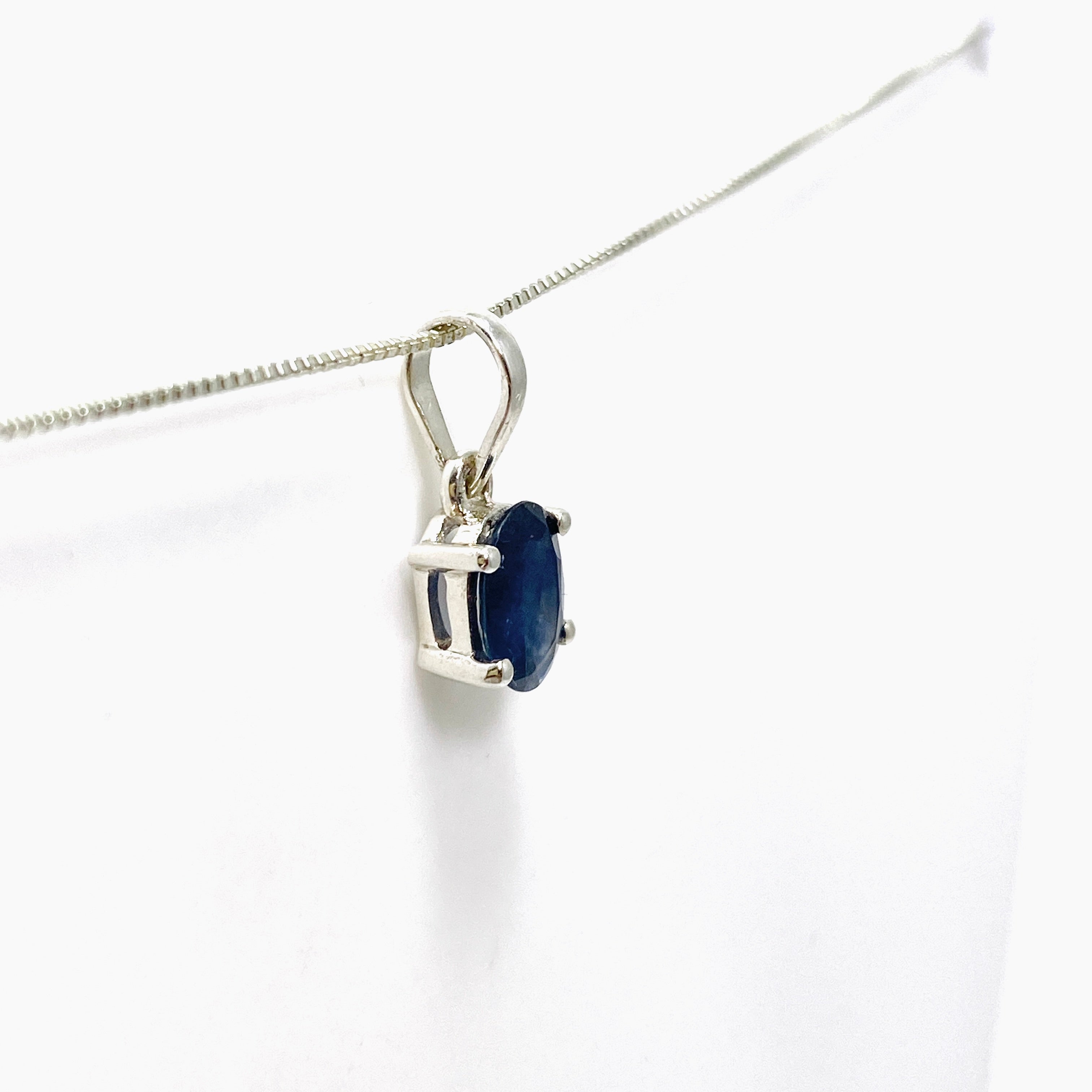 Elegant Sapphire Oval Faceted Pendant Necklace - PPGJ976 - Perfect for Weddings, Anniversaries & Special Occasions