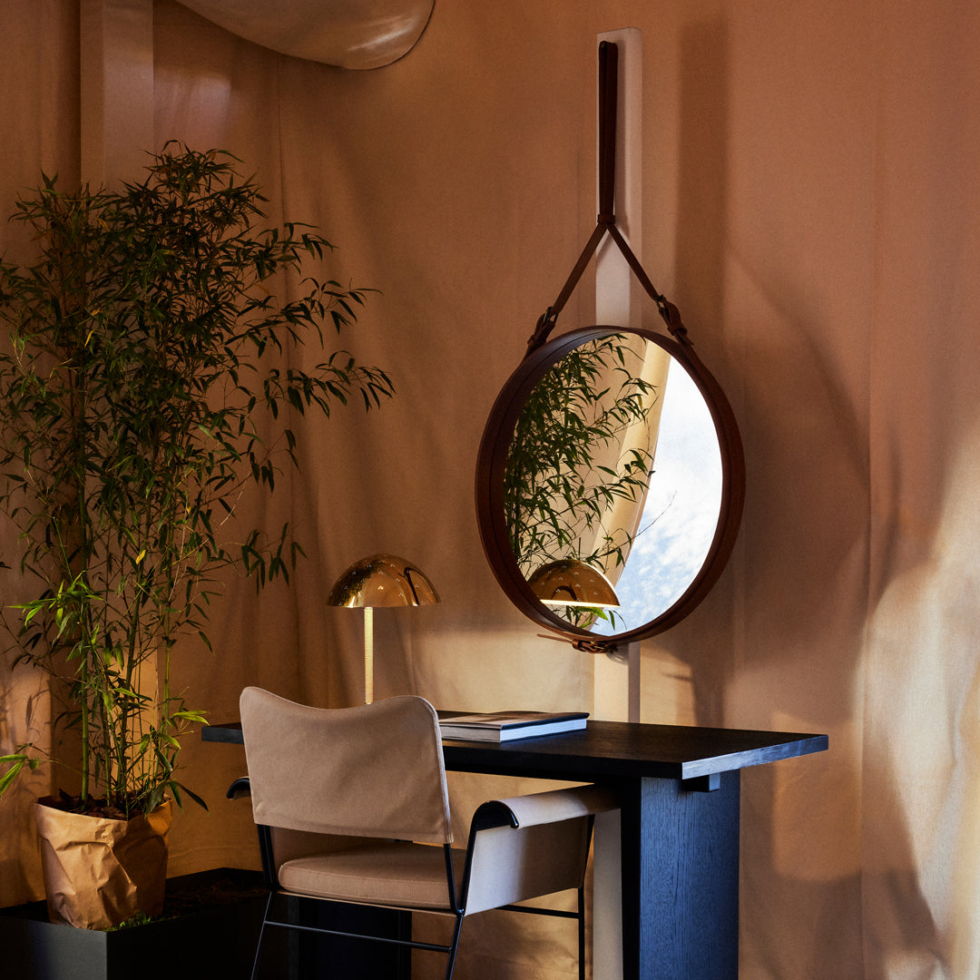 Stylish Circular Wall Mirror - Modern Home Decor for Living Room, Bedroom, or Bathroom | Perfect for Vanity, Entryway & Interior Design