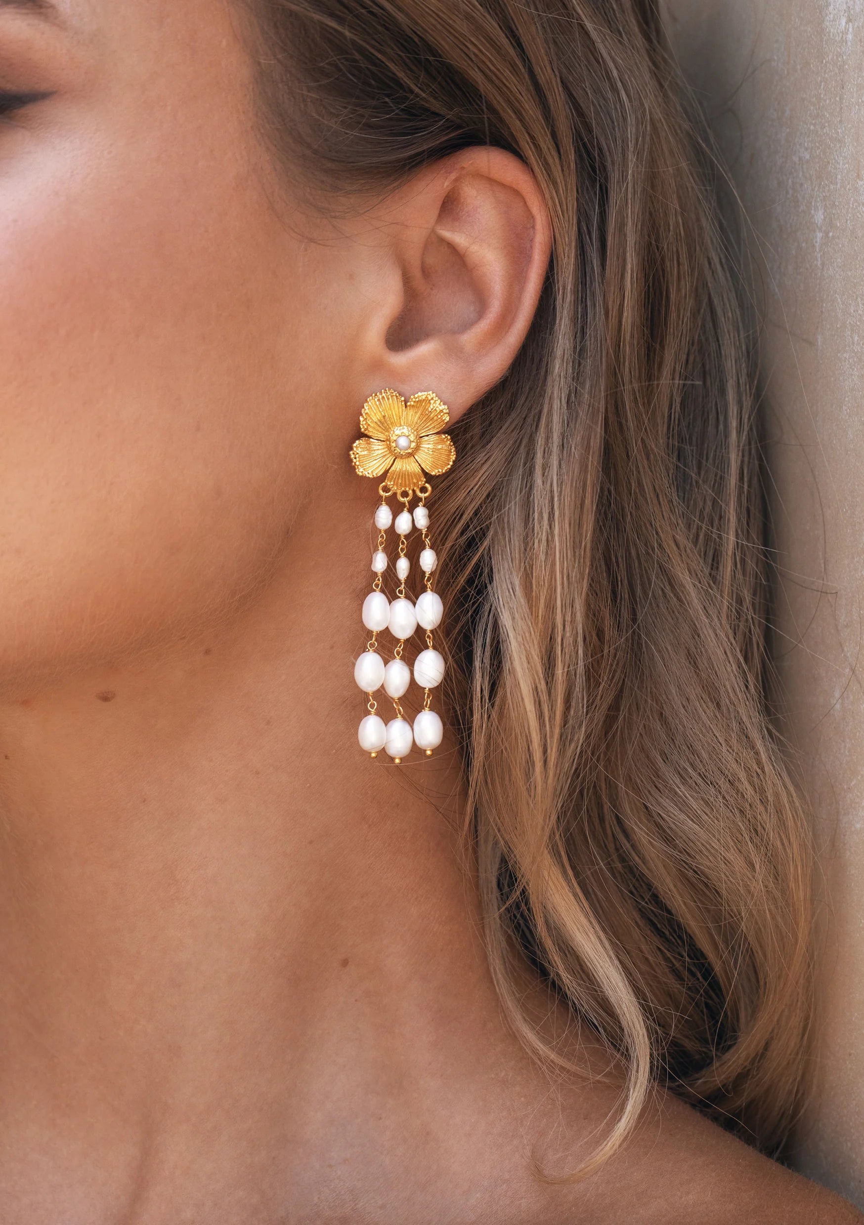 Lola Knight Delilah Pearl Drop Bridal Earrings 18K Gold - Elegant Wedding Jewelry for Brides, Bridesmaids & Formal Occasions