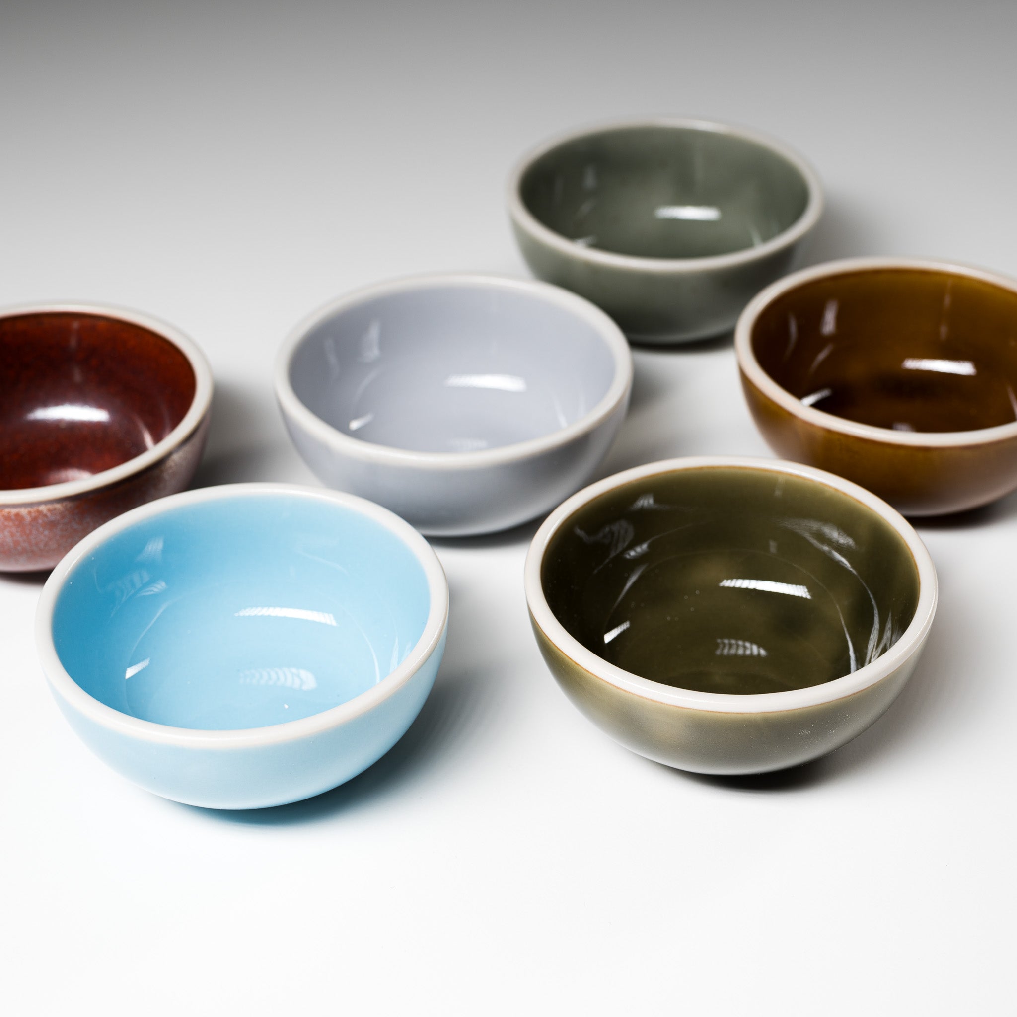 Handcrafted Mino Ware Small Side Dish Bowl - 8.5cm Ceramic Appetizer Plate - Set of 6 Vibrant Colors - Perfect for Sushi, Salad, Nuts & Japanese Dining