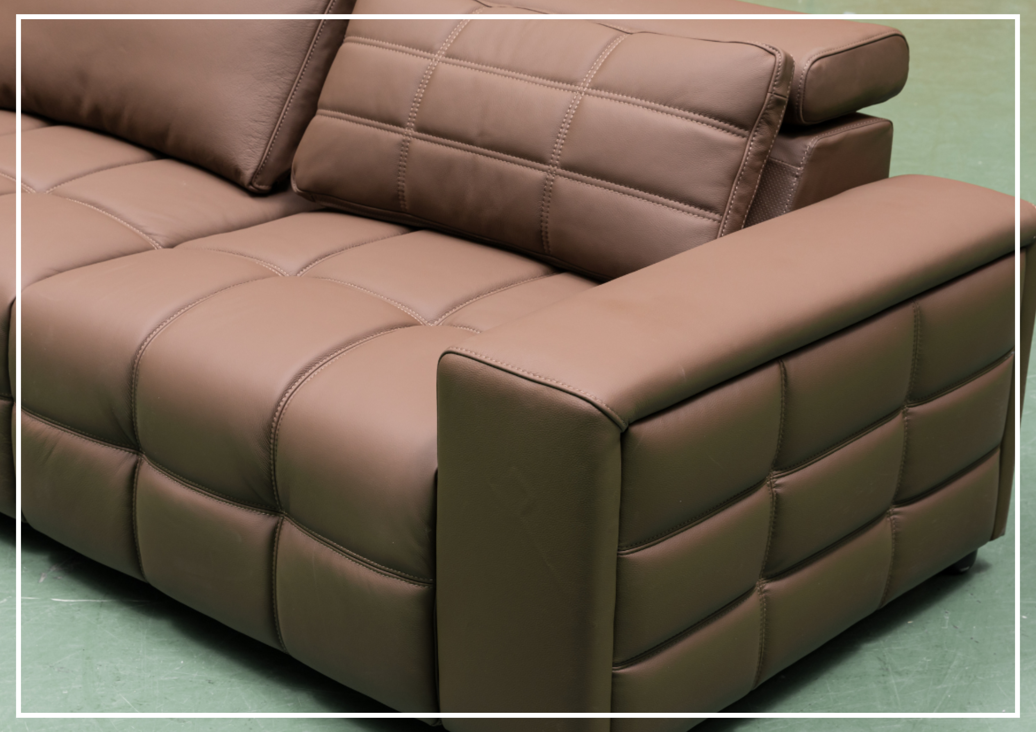 Klaussner Orlano 3-Seater Brown Leather Power Reclining Sofa - Comfortable Electric Recliner for Living Room, Home Theater & Family Room Relaxation