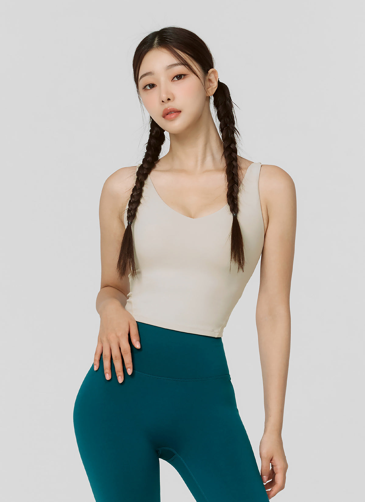 Black Label Signature V-Neck Crop Top for Women - Sexy & Stylish Summer Fashion - Perfect for Parties, Dates & Casual Outfits