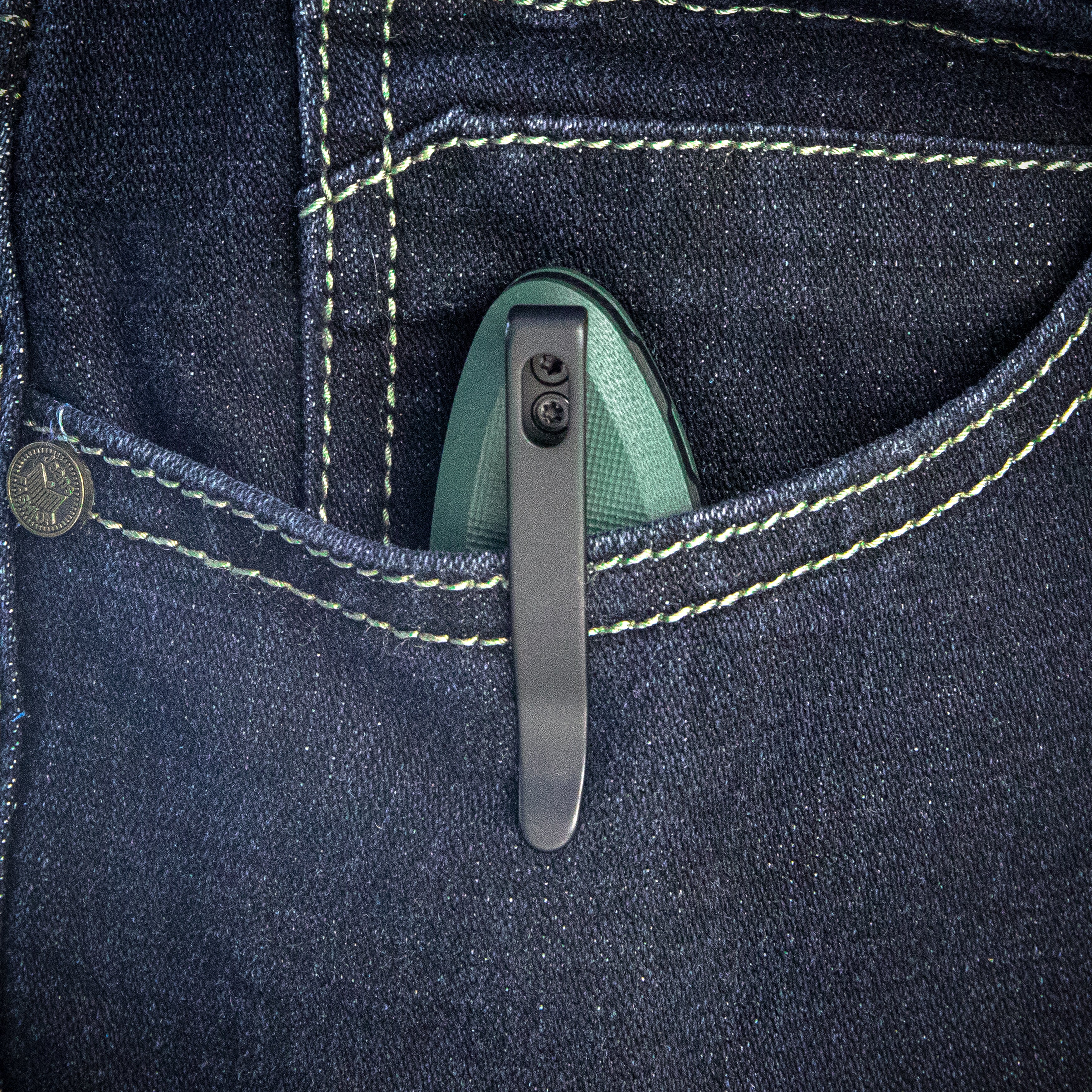Ruckus Liner Lock Folding Pocket Knife with Green G10 Handle - 3.31