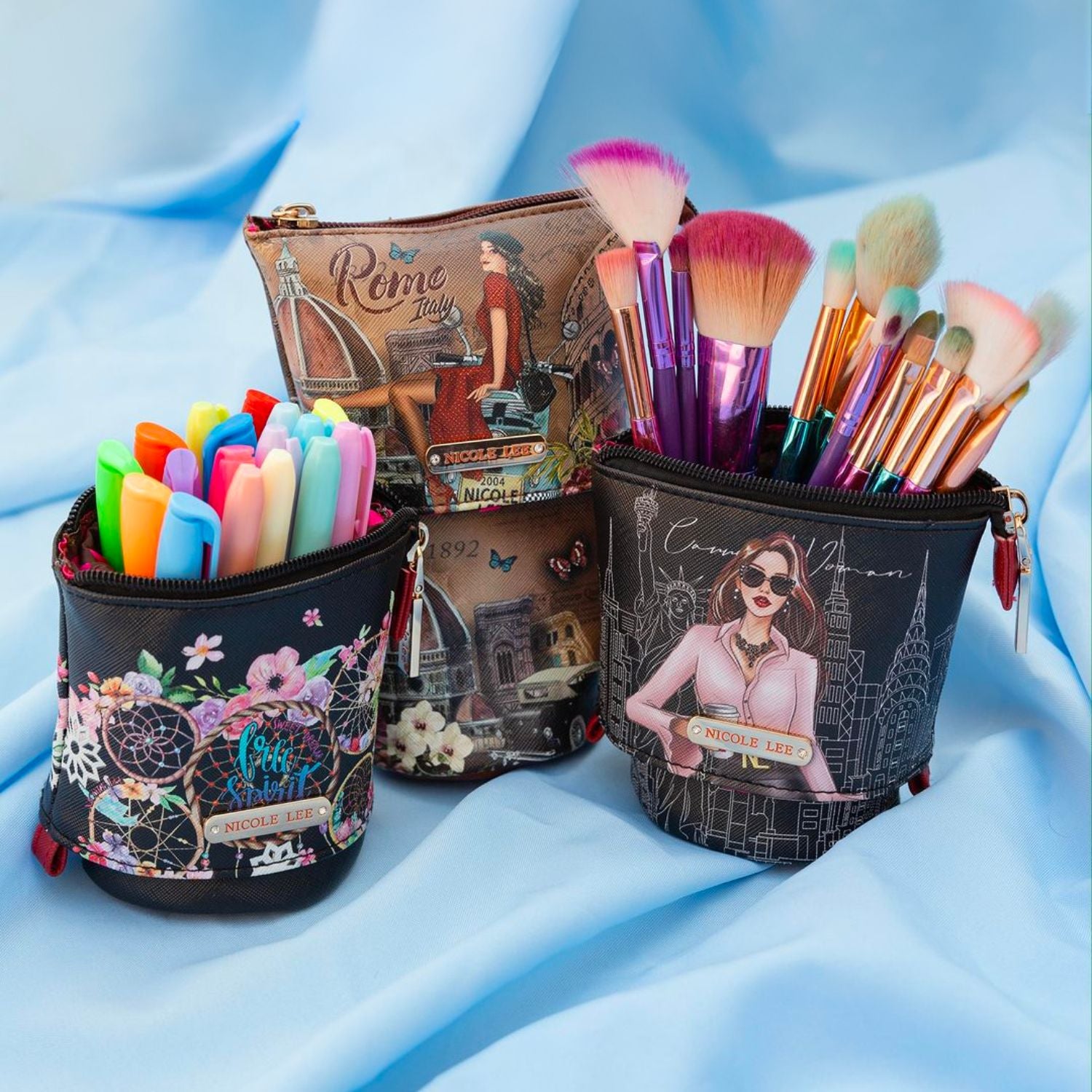 Premium Layered Makeup Brush Holder Organizer - Acrylic Cosmetic Brush Storage for Vanity & Travel - Perfect for Makeup Artists & Beauty Enthusiasts