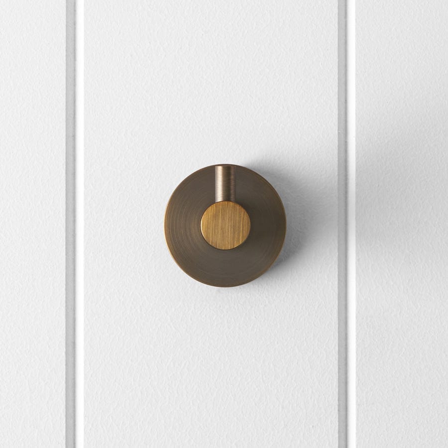 Vintage Sydney Robe Hook in Antique Brass - Elegant Wall Mounted Coat Hook for Bathroom, Bedroom, and Entryway Organization