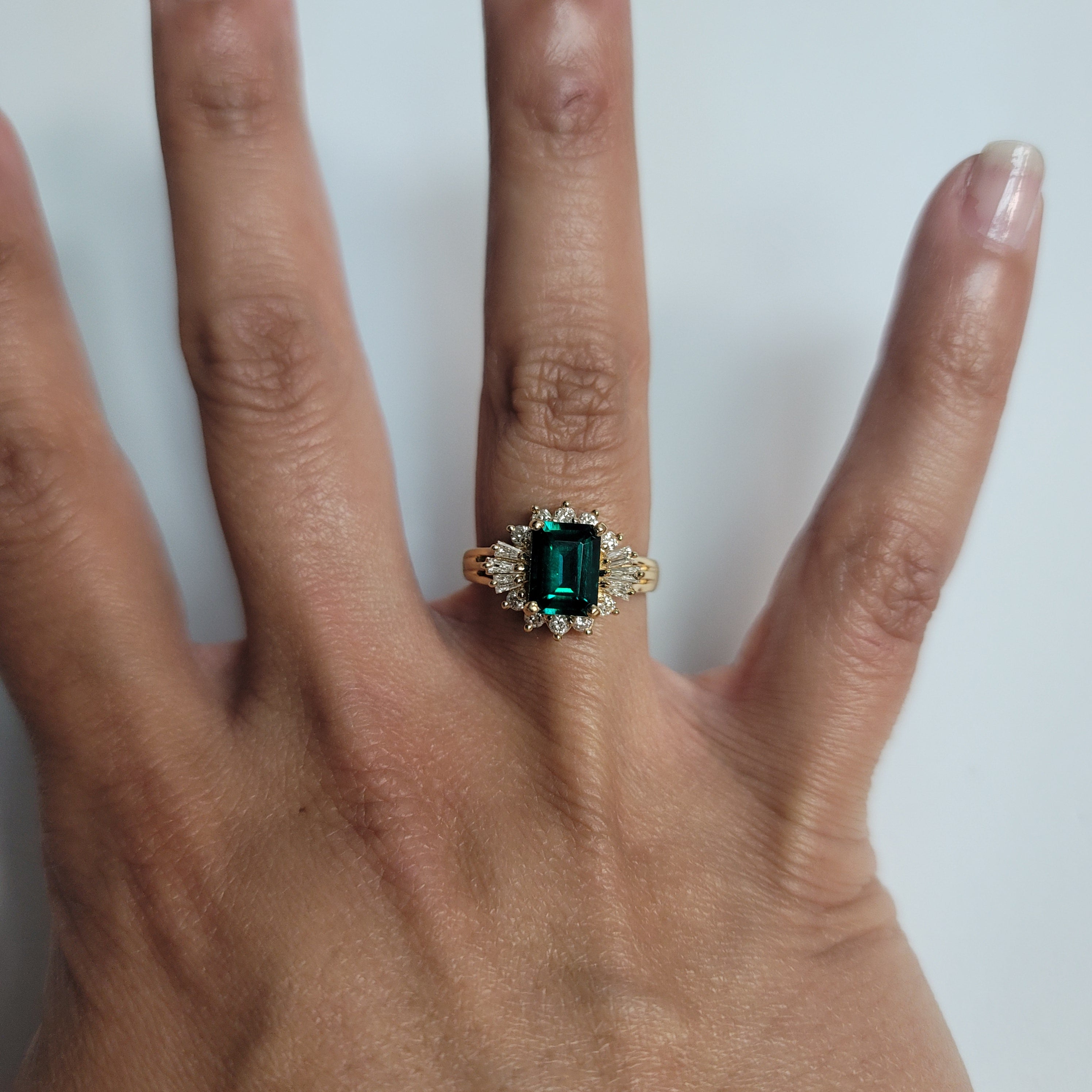 Lab-Created Emerald and Diamond Halo Engagement Ring - 14K Gold Wedding Band for Women, Perfect for Proposals, Anniversaries & Special Occasions