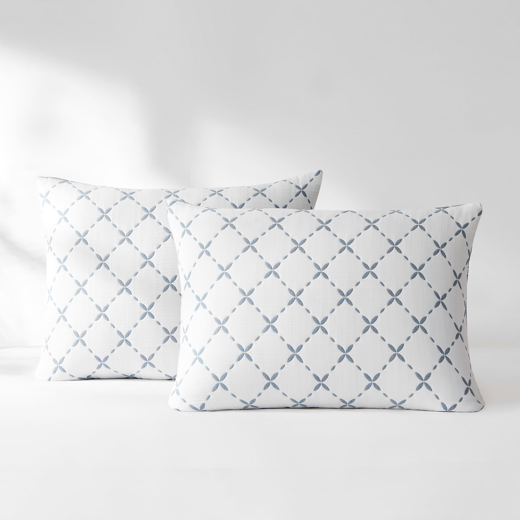 Luxury Diamond Leaf Jacquard Reversible Matelasse Coverlet Set - Queen Size Bedspread for Master Bedroom & Guest Room Decor