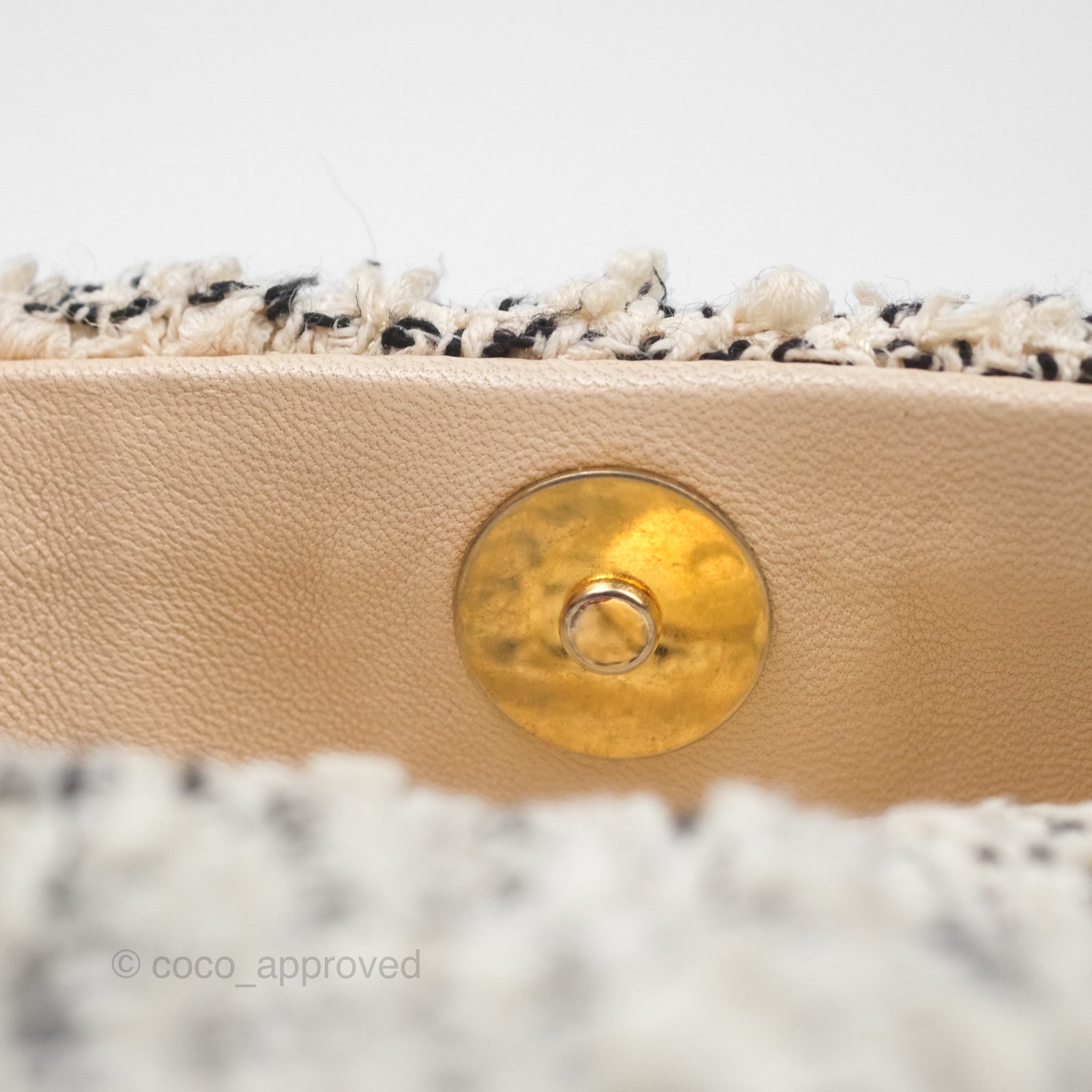 Chanel 19 Small Tweed Handbag in Oreo Cream with Mixed Hardware - Perfect for Work, Travel & Luxury Fashion Accessories