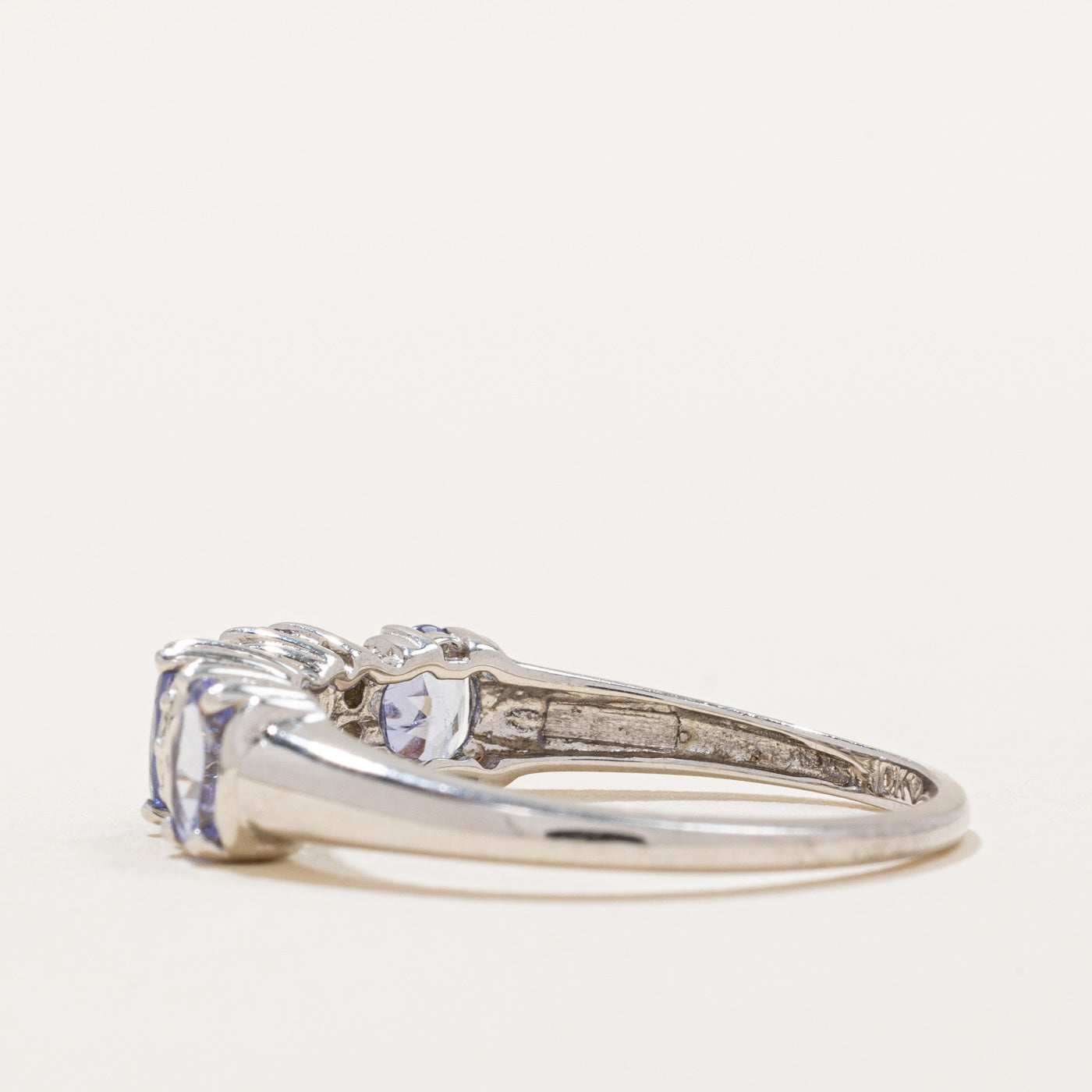 1.00ctw Tanzanite & 0.03ctw Diamond Engagement Ring for Women - Size 9 | Elegant Wedding Band, Anniversary Gift, Promise Ring for Her | Perfect for Proposals, Special Occasions & Everyday Luxury