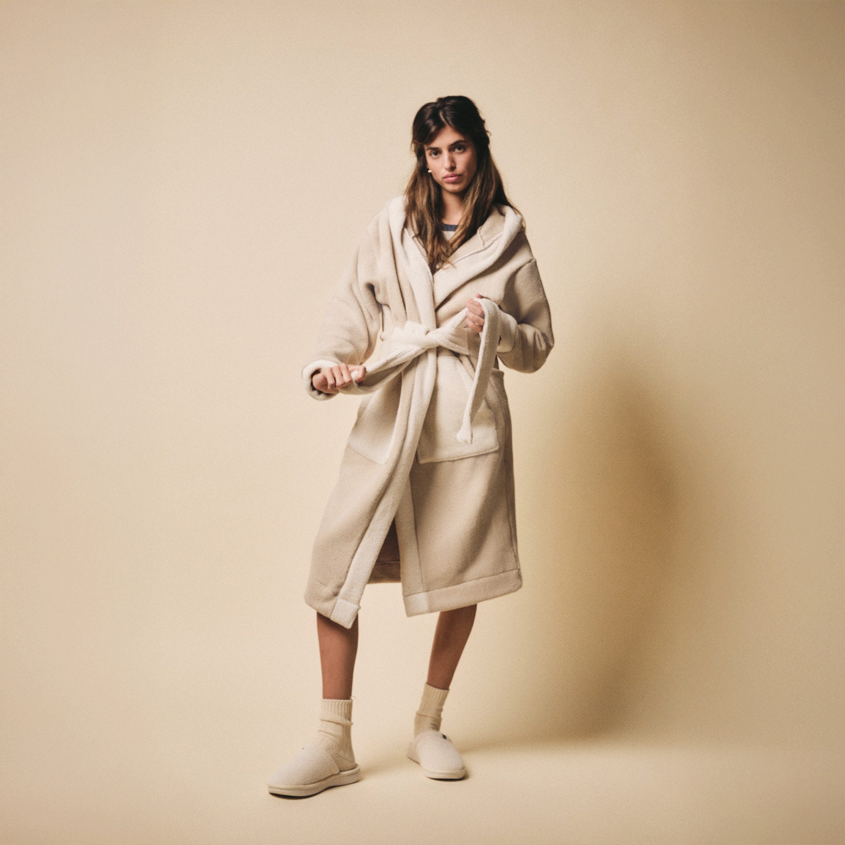 Premium Soft Plush Robe for Women & Men - Cozy Bathrobe with Pockets for Spa, Lounge & Relaxation at Home