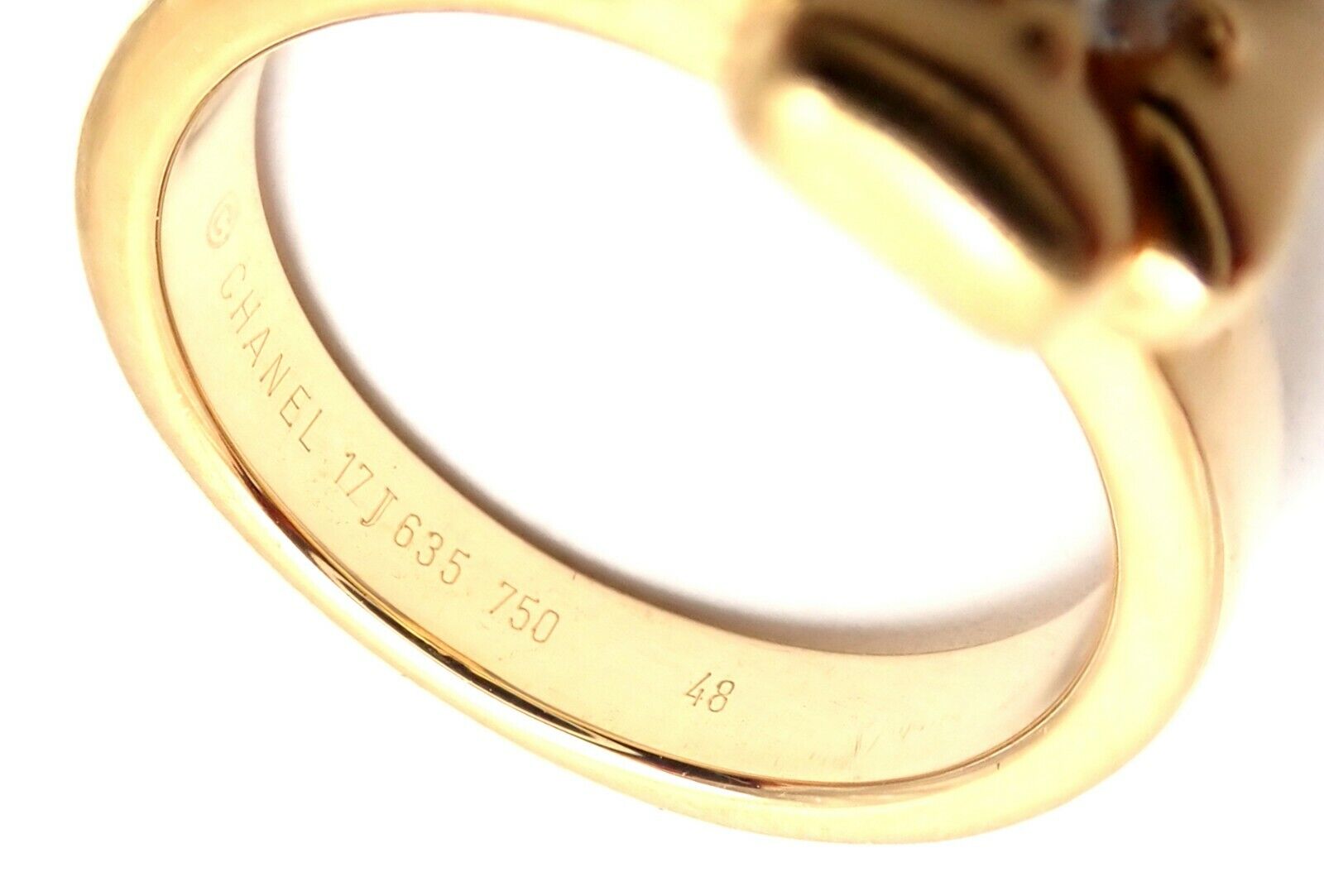 Luxury Chanel 18k Yellow Gold Diamond Four Leaf Clover Ring for Women - Elegant Jewelry Gift for Anniversary, Birthday & Special Occasions