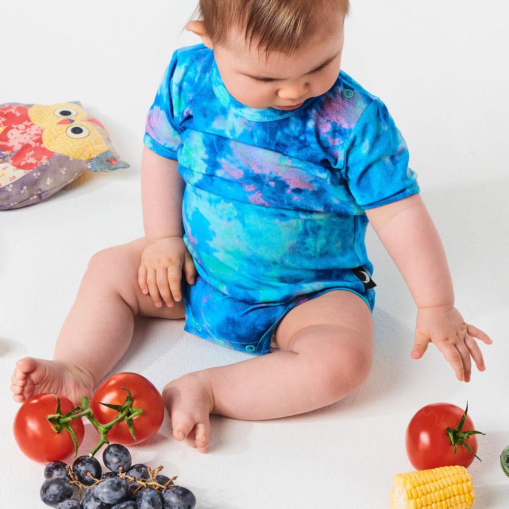 Peace Love & Tie Dye Organic Cotton Short Sleeve Baby Romper - Soft & Comfortable Outfit for Playtime, Beach & Summer Adventures