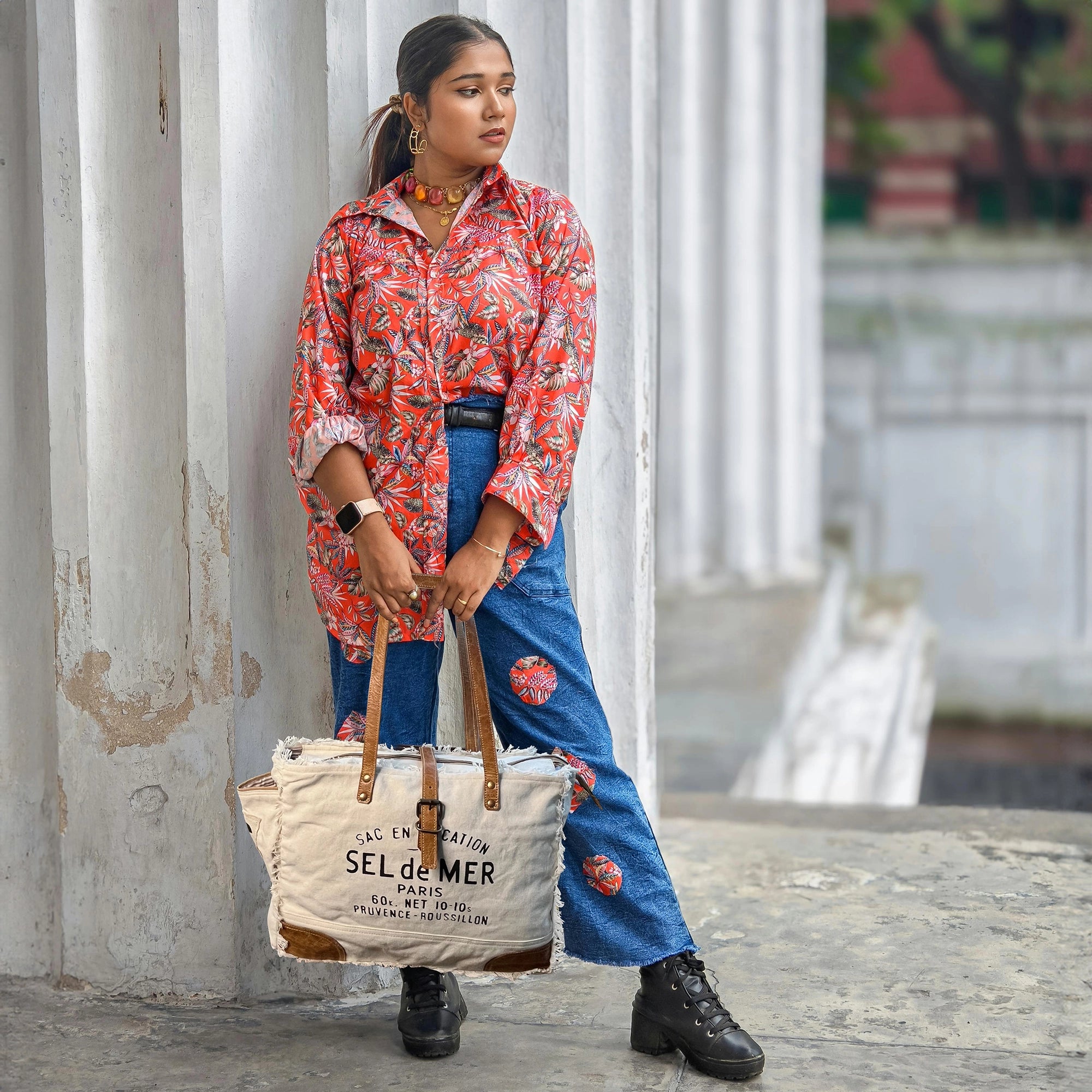 Stylish Leather & Canvas Tote Bag for Women - French Inspired Sel de Mer Shoulder Bag in White | Perfect for Work, Travel & Beach Day Essentials