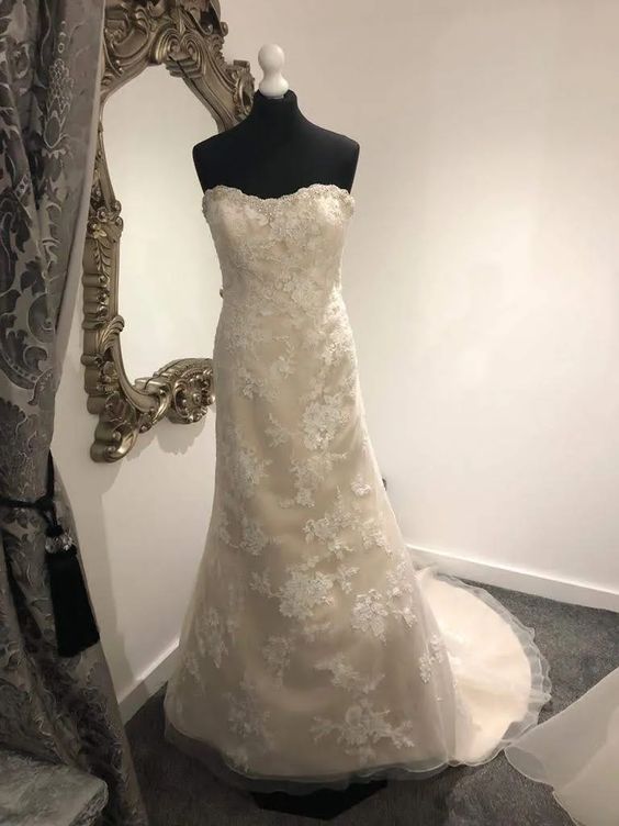 Morilee 2676 Sample Gown - Elegant Wedding Dress for Brides | Perfect for Church Ceremonies & Formal Receptions