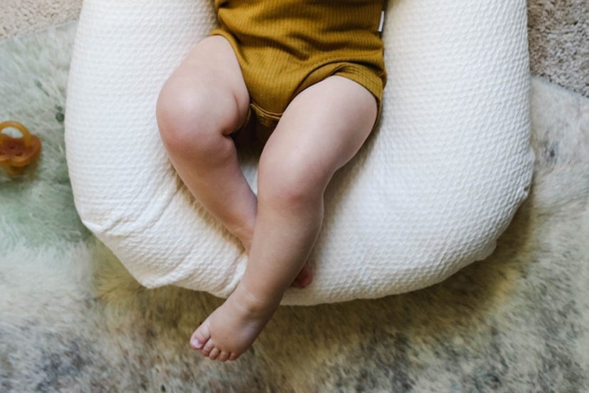 Organic Snuggle Me Infant Lounger - Soft & Safe Baby Puddle Pad for Newborns & Toddlers - Perfect for Napping, Playtime & Travel
