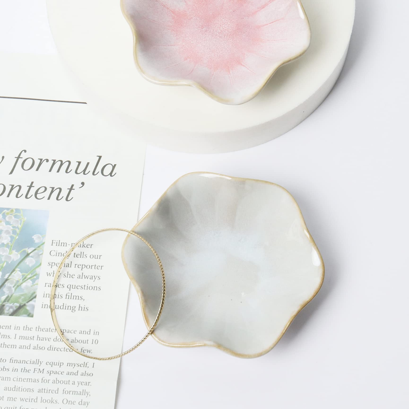 Nideen Ceramic Jewelry Dish - Elegant Ring Holder & Decorative Trinket Tray - Perfect Gift for Women, Her, Mother - Wedding, Bridal Shower, Birthday Gift Idea - White Porcelain Jewelry Organizer for Dresser, Vanity & Nightstand