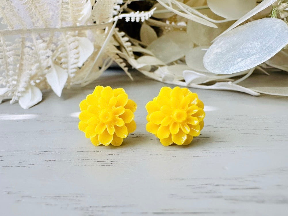 Yellow Flower Stud Earrings - Big Sunflower & Chrysanthemum Resin Jewelry - Cute Colorful Studs for Women - Perfect for Summer Outfits, Boho Style & Casual Wear