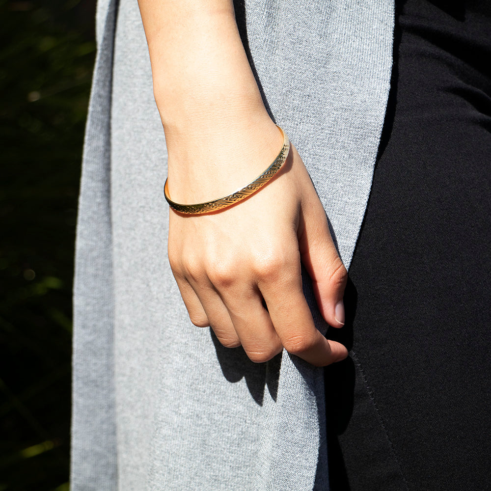 9ct Lovely Yellow Gold Silver Filled Bangle Bracelet for Women - Elegant Stackable Jewelry Gift for Birthday, Anniversary & Special Occasions