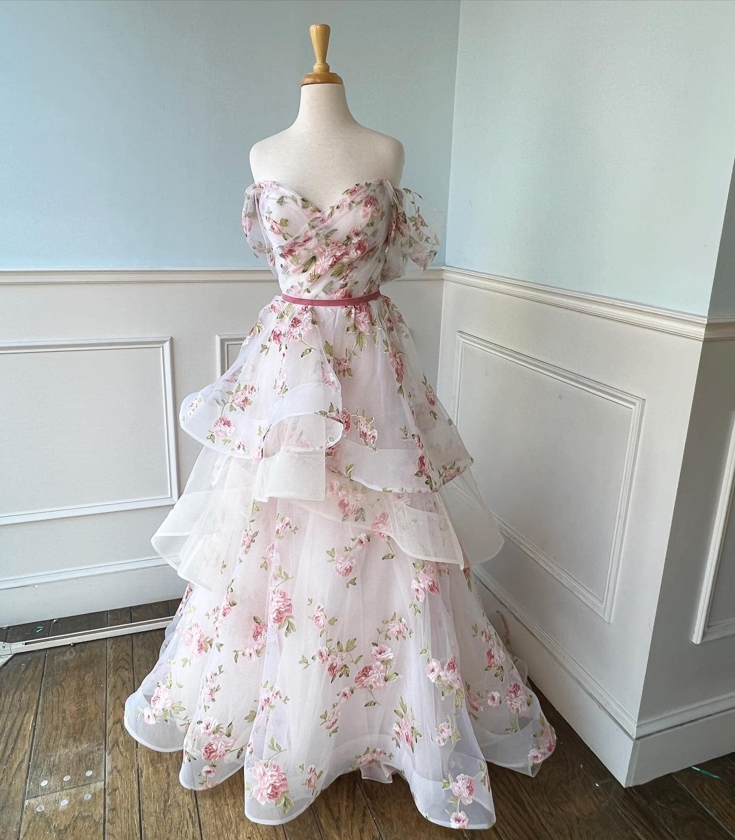 Wtoo Rosabel Floral Gown - Elegant Wedding Dress with Lace Appliques & Floral Embroidery | Perfect for Bridal Ceremonies, Formal Events & Special Occasions