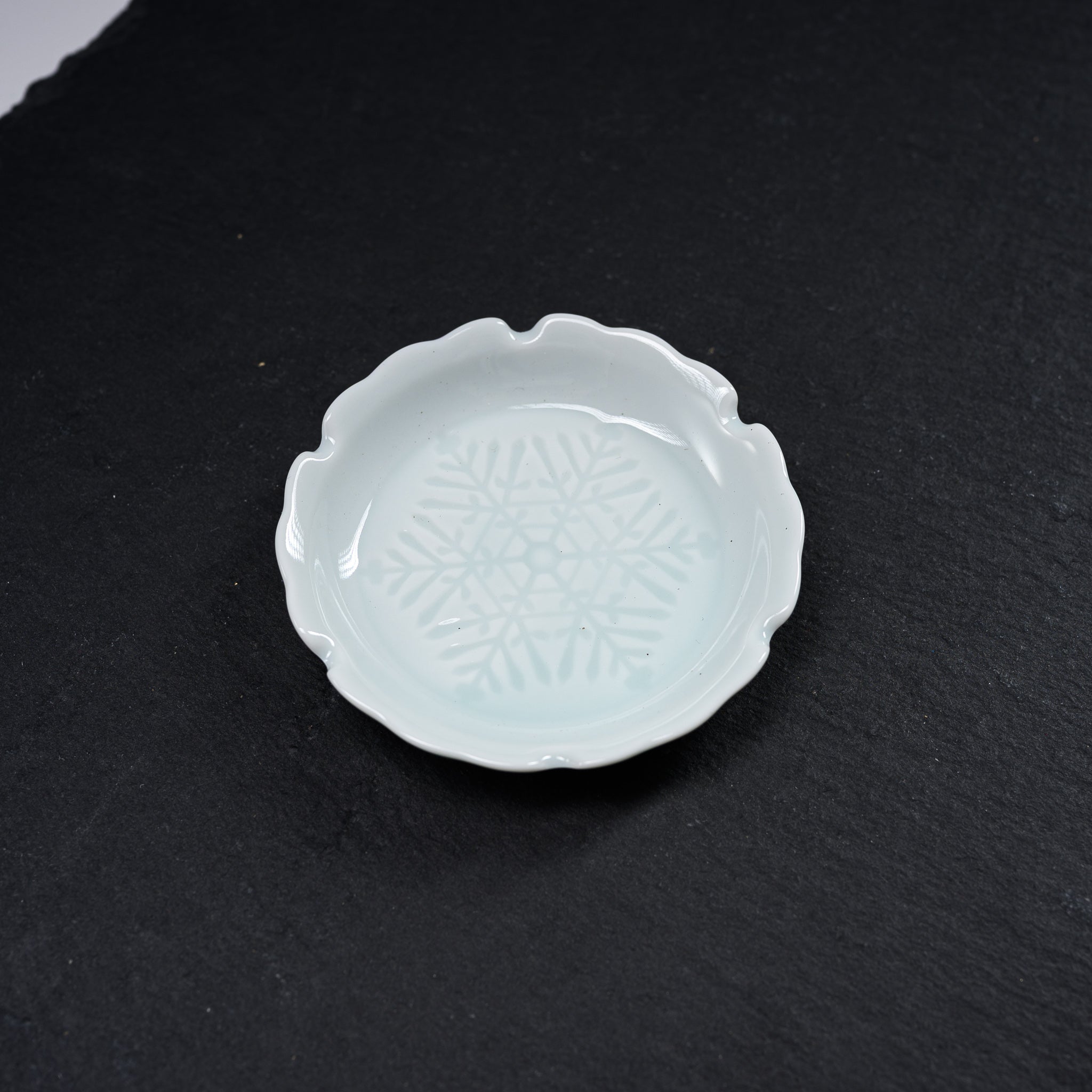 MIYAMA Mino Ware Small Condiment Plate - 7 Stylish Japanese Ceramic Dishes for Soy Sauce, Wasabi & Sushi - Perfect for Asian Dining & Home Decor