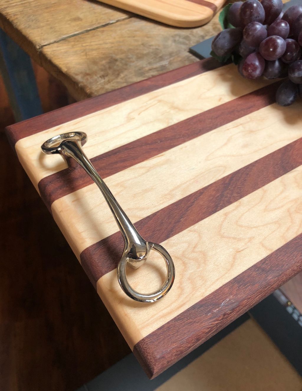 Premium Wooden Charcuterie Board for Cheese & Charcuterie - Elegant Equestrian Horse Design Serving Tray - Perfect for Wine Parties, Picnics & Holiday Gift Giving