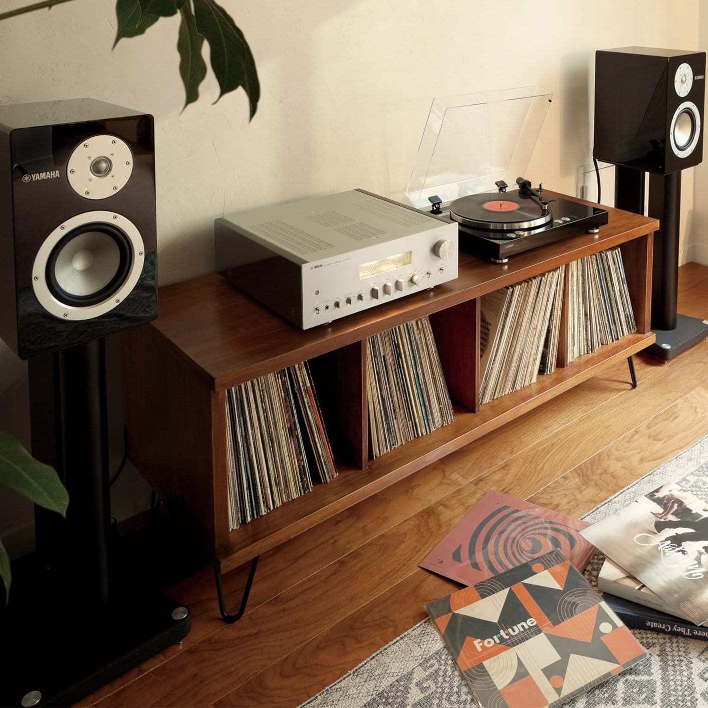Yamaha A-S2200 High-End Integrated Stereo Amplifier - Premium Audio for Home Theater & Music Listening