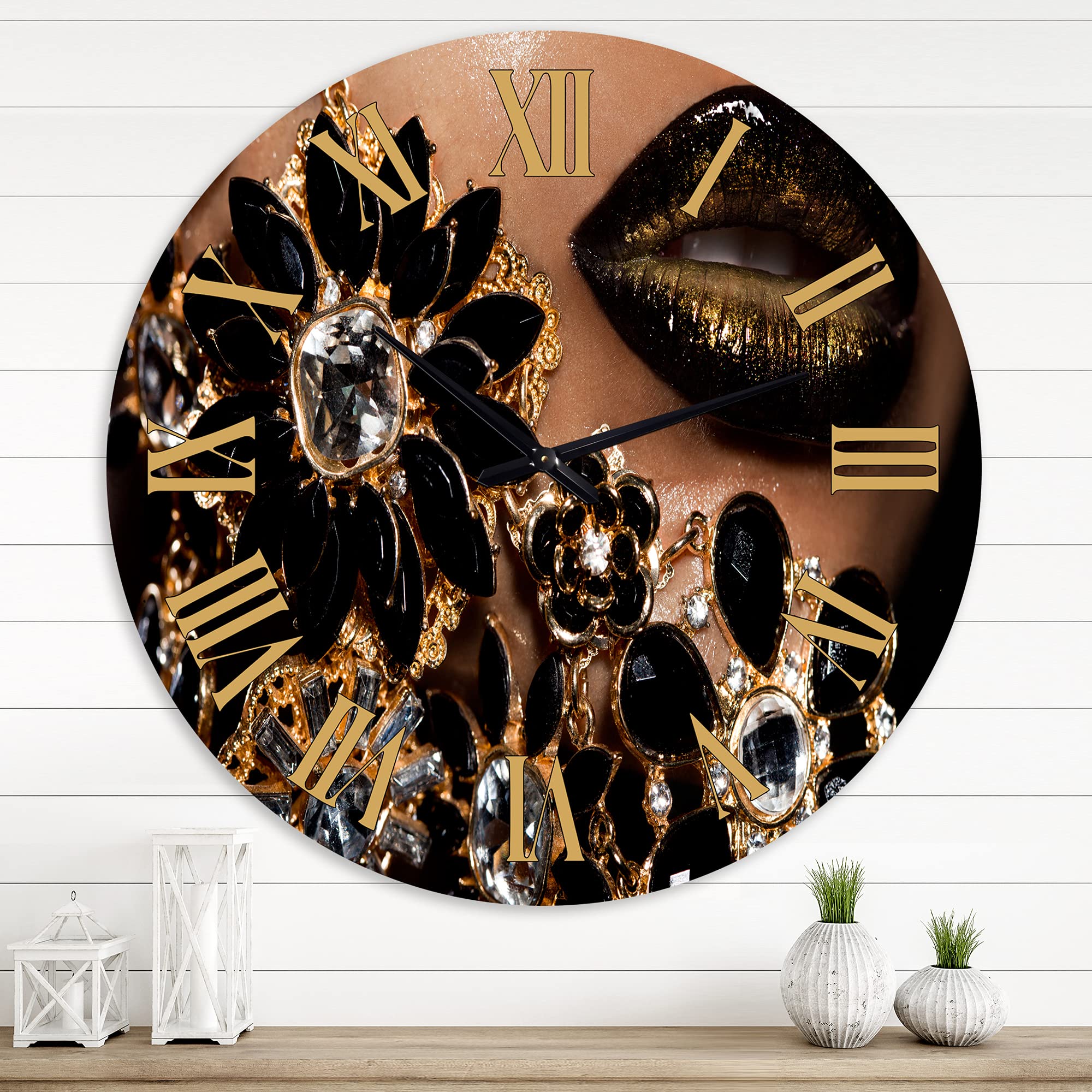 DesignQ Modern Wall Clock - Elegant Female Lips with Gold Jewelry Design, Large Decorative Clock for Home, Office & Living Room Decor | Perfect for Wall Art, Gift & Interior Design