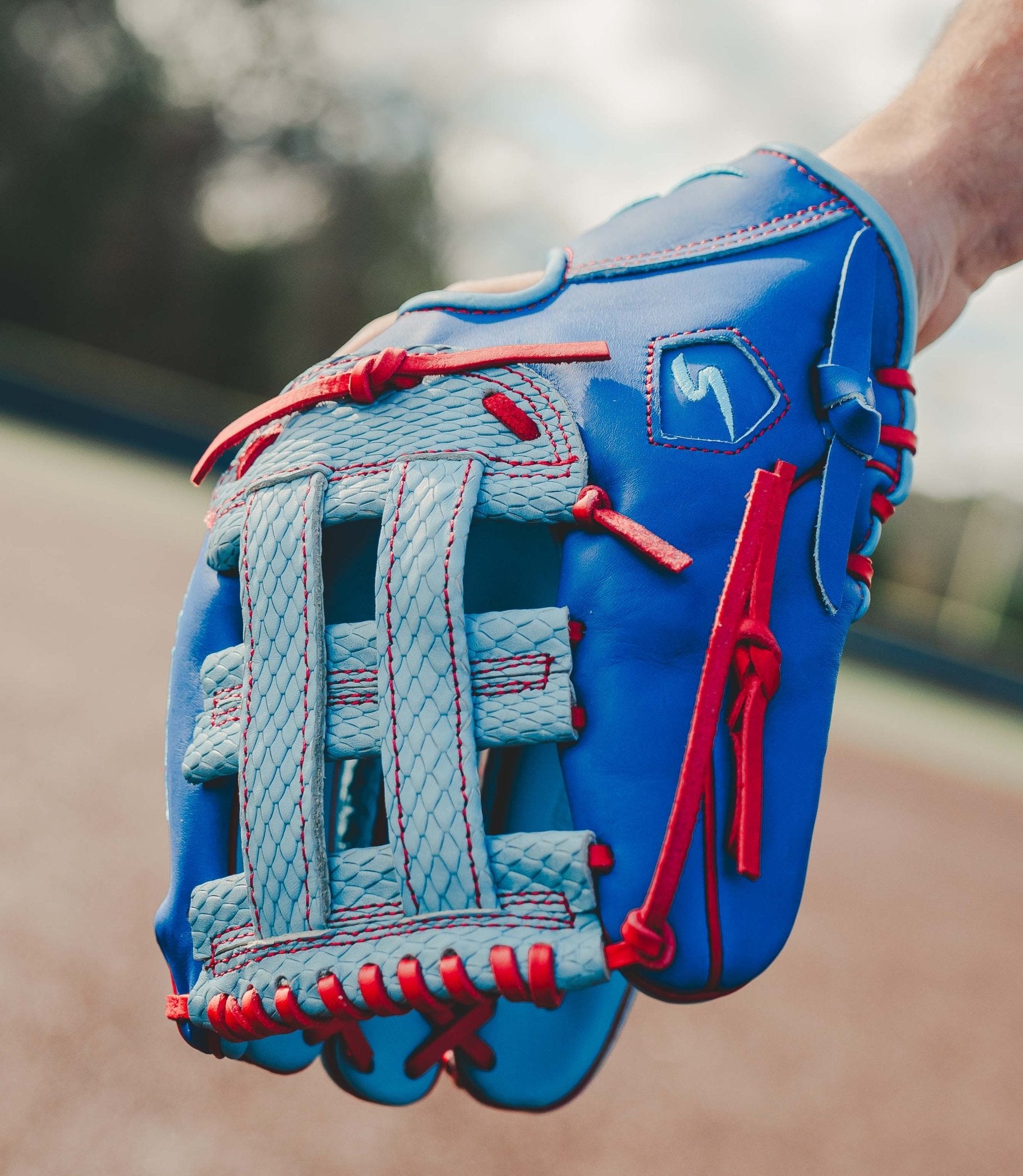 Stinger Aqua Valor 13 Baseball & Softball Fielding Glove - Premium Leather Mitt for Youth & Adult Players - Perfect for Practice, Games & Training Sessions
