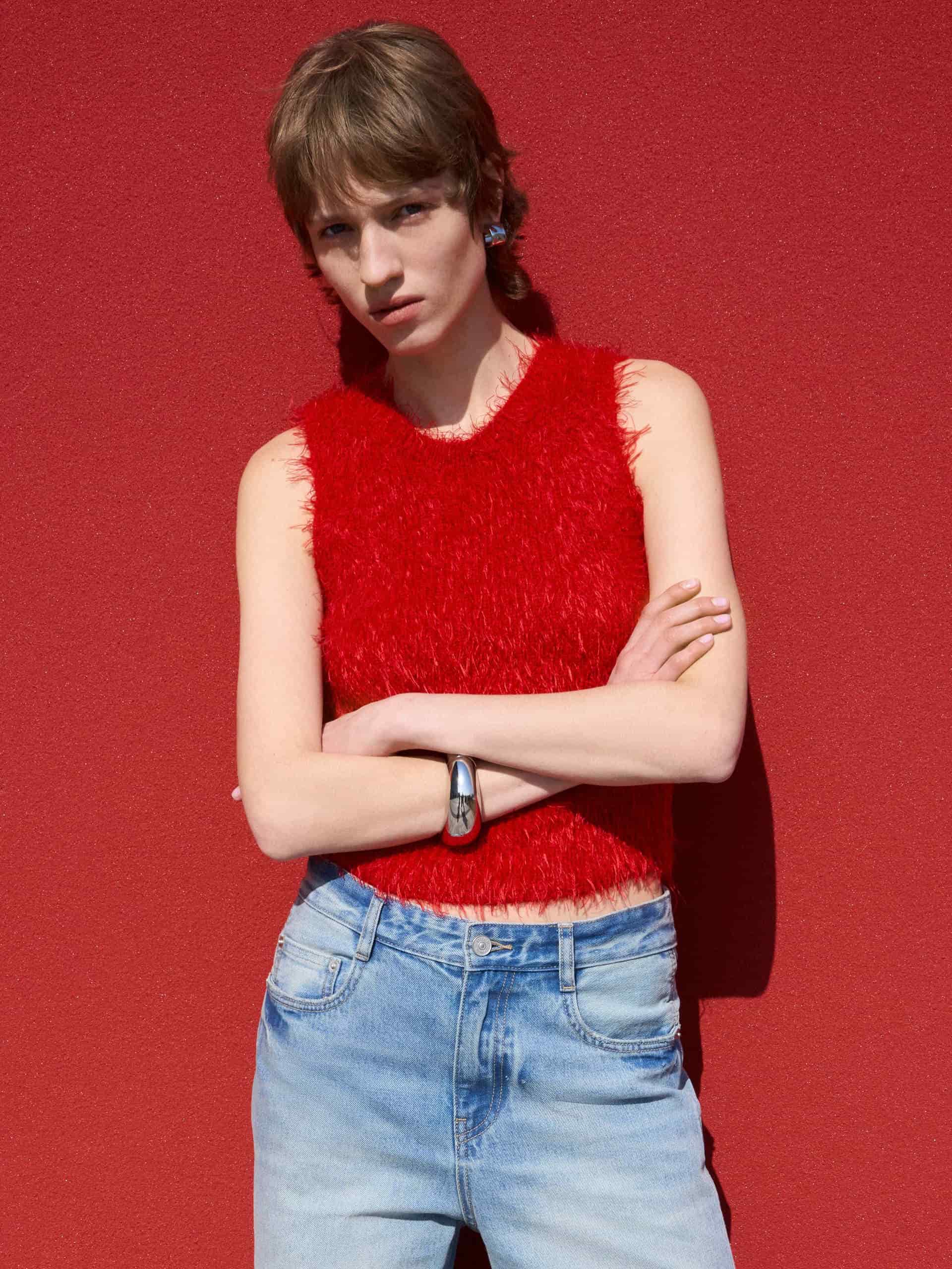 Cropped Fuzzy Knit Tank Top for Women - Soft & Cozy Winter Layering Piece - Perfect for Casual Outfits, Lounge Wear & Layering in Cold Weather