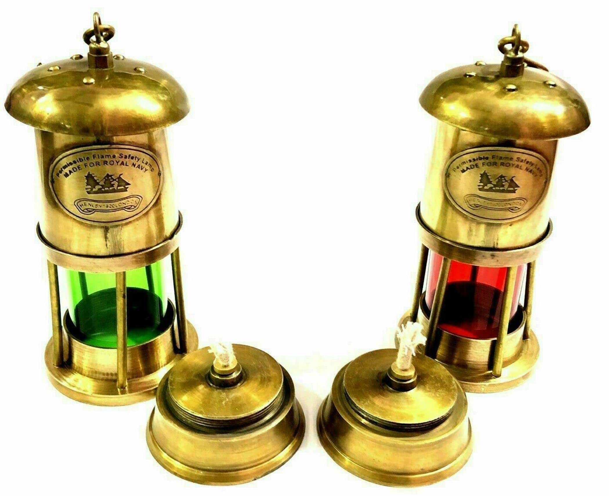 Vintage Brass Oil Lamp - Nautical Hanging Lantern for Ships, Boats & Outdoor Decor | Antique Style Oil Lantern for Patio, Garden & Marine Lighting | Perfect for Coastal Themed Parties, Beach Weddings & Outdoor Events