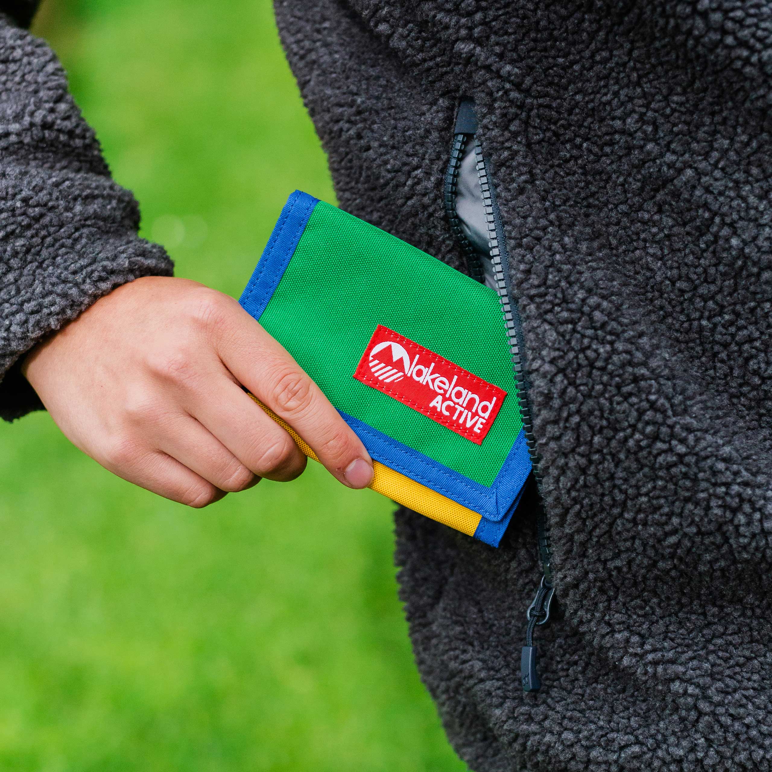 Stowbank Trifold Canvas Wallet - Colorblock Design Slim RFID Blocking Wallet for Men | Perfect for Travel, Business & Everyday Use