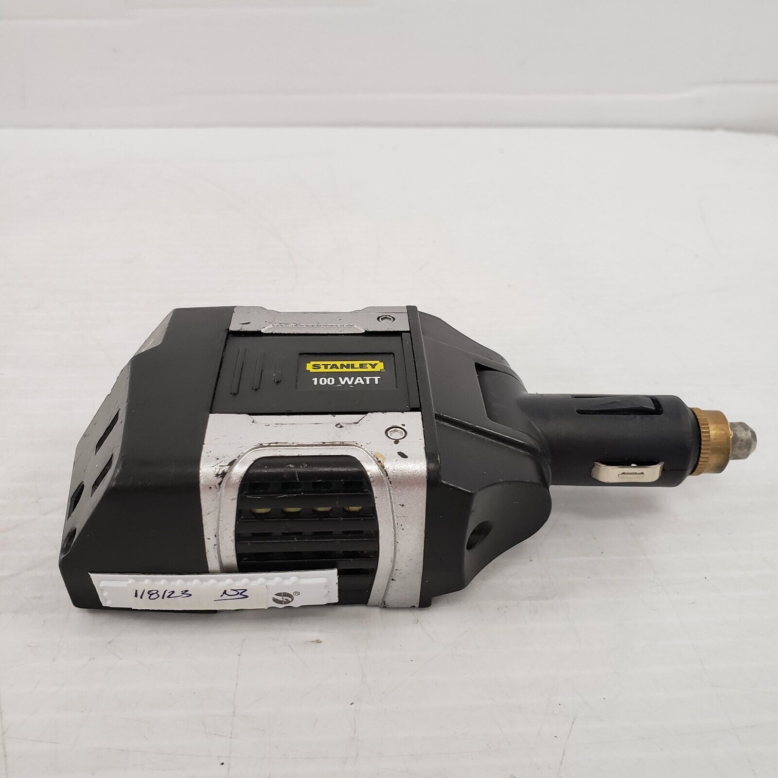 Stanley PC1A09 Power Inverter - 900W Continuous/1800W Peak, 12V DC to 120V AC, Car Power Converter for Laptops, CPAP, TVs - Perfect for Road Trips, Camping & Emergency Power Outages