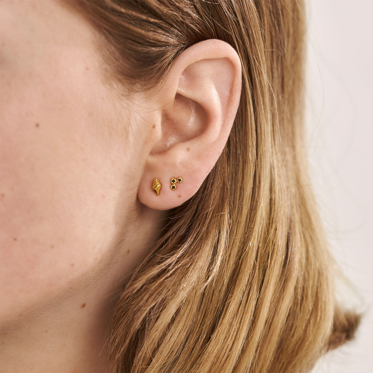 Star Cluster Black Spinel Stud Earrings in Gold - Elegant & Timeless Jewelry for Women | Perfect for Parties, Weddings & Everyday Wear