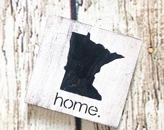 Handmade Minnesota Wooden Plaque - Rustic Farmhouse Wall Decor for Home & Housewarming Gifts | Perfect for Cabin, Living Room & Entryway Decorations