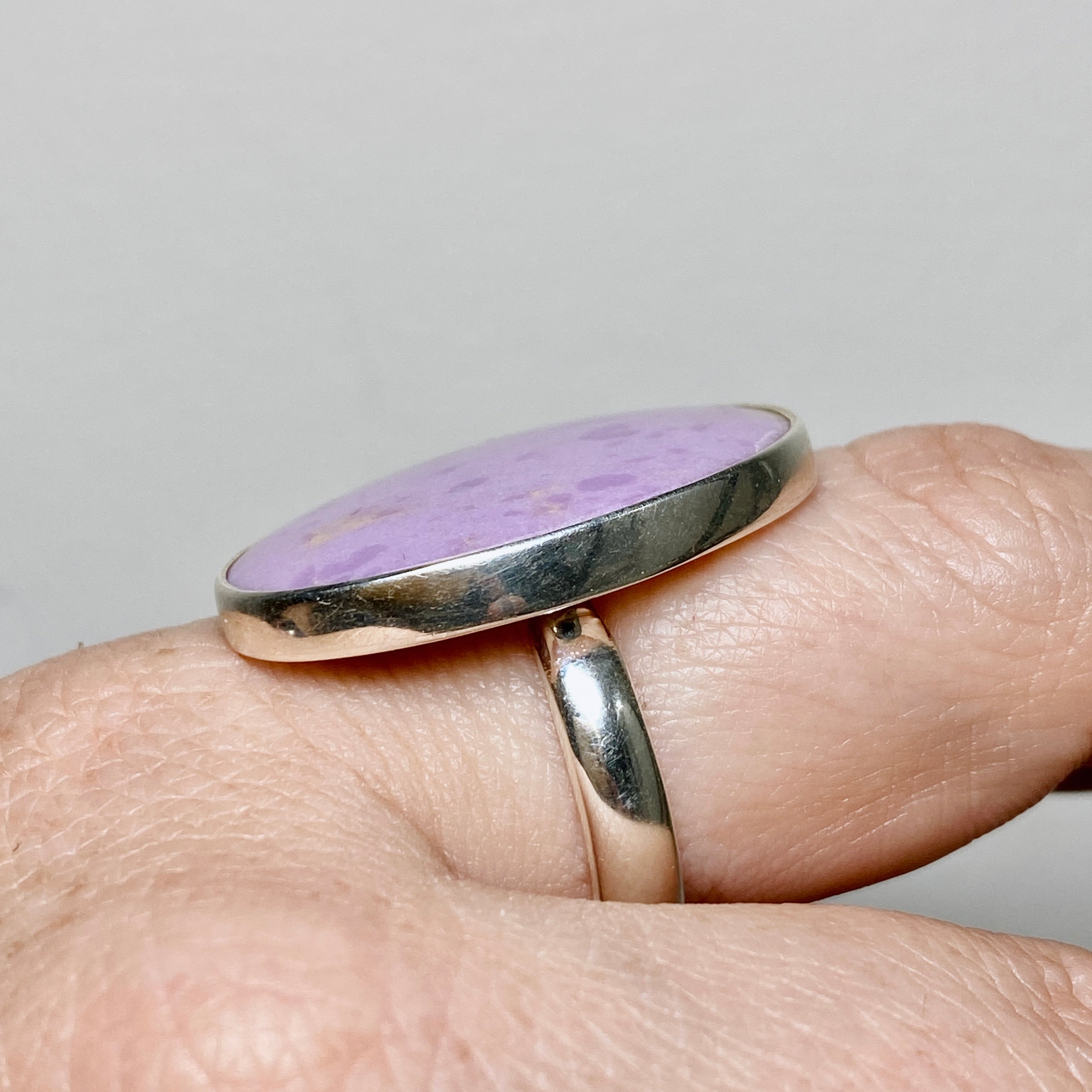 Natural Phosphosiderite Oval Cabochon Ring - Adjustable Size R5000PPD - Handmade Gemstone Jewelry for Women - Perfect for Everyday Wear, Gift Giving & Spiritual Healing