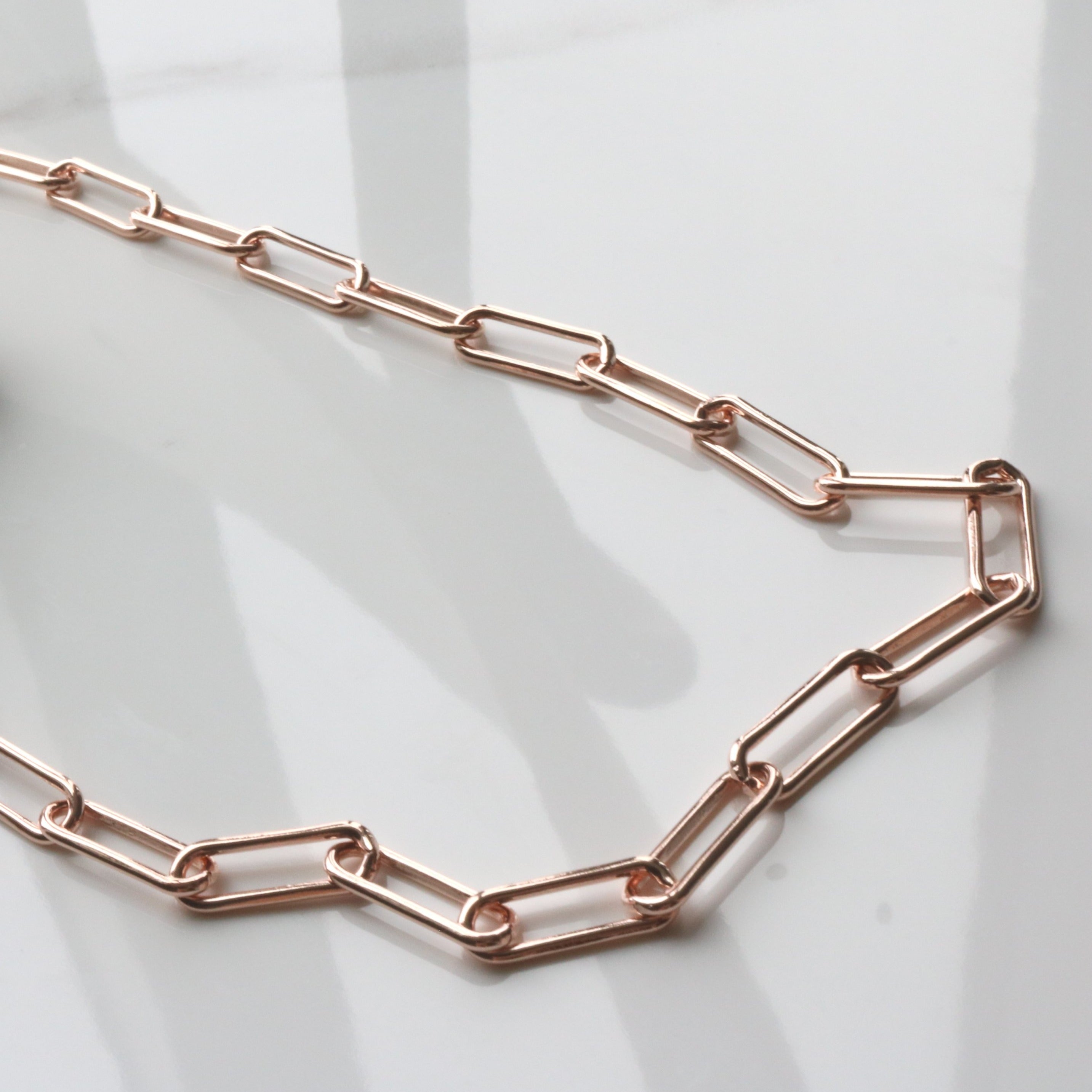Elegant Square Link Necklace for Women - Minimalist Gold or Silver Chain Jewelry - Perfect for Everyday Wear, Office & Special Occasions