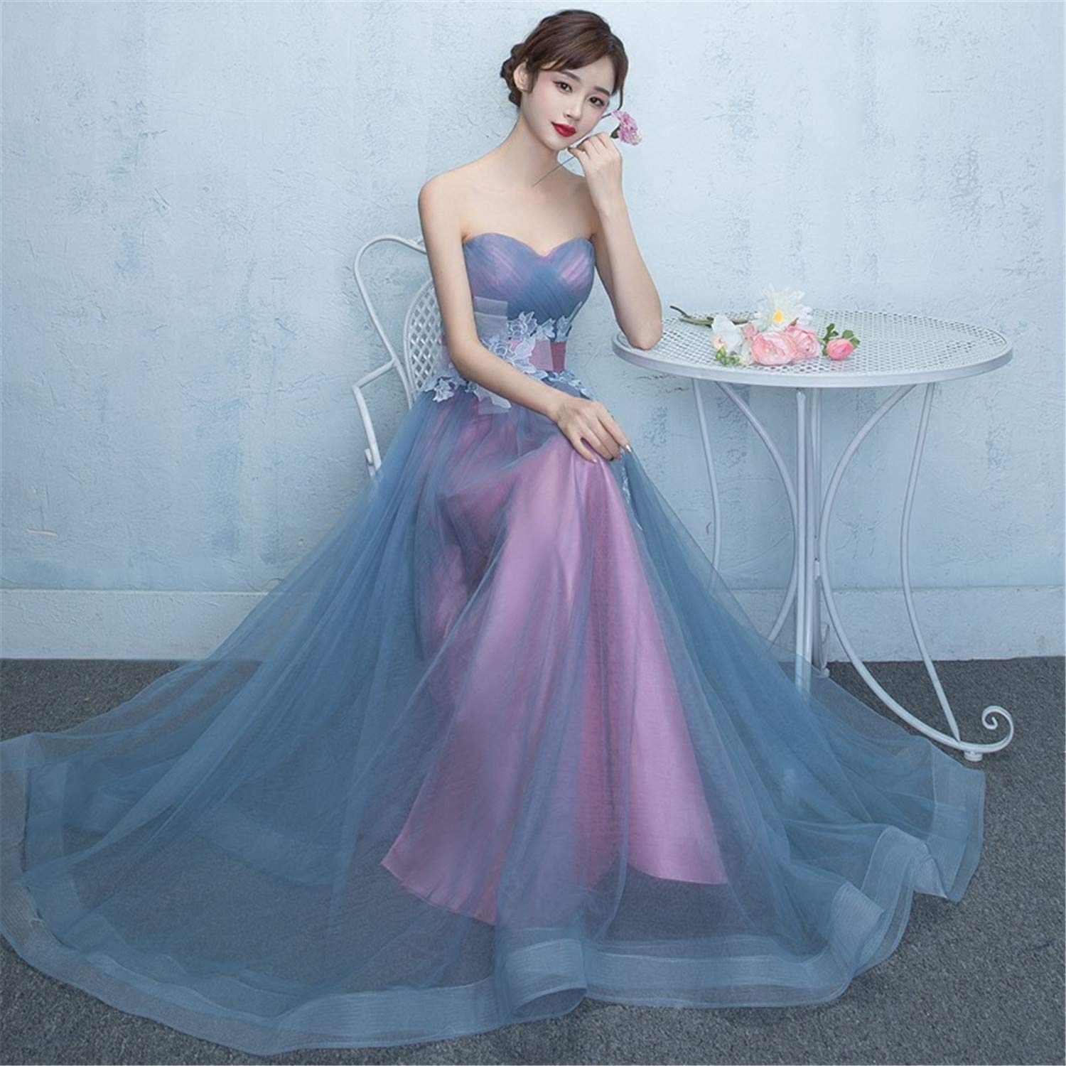 Sweetheart Tulle Prom Dresses for Women - Elegant Ball Gown with Lace Details for Princess Wedding Party Gowns | Perfect for Prom Night, Formal Events & Bridal Occasions