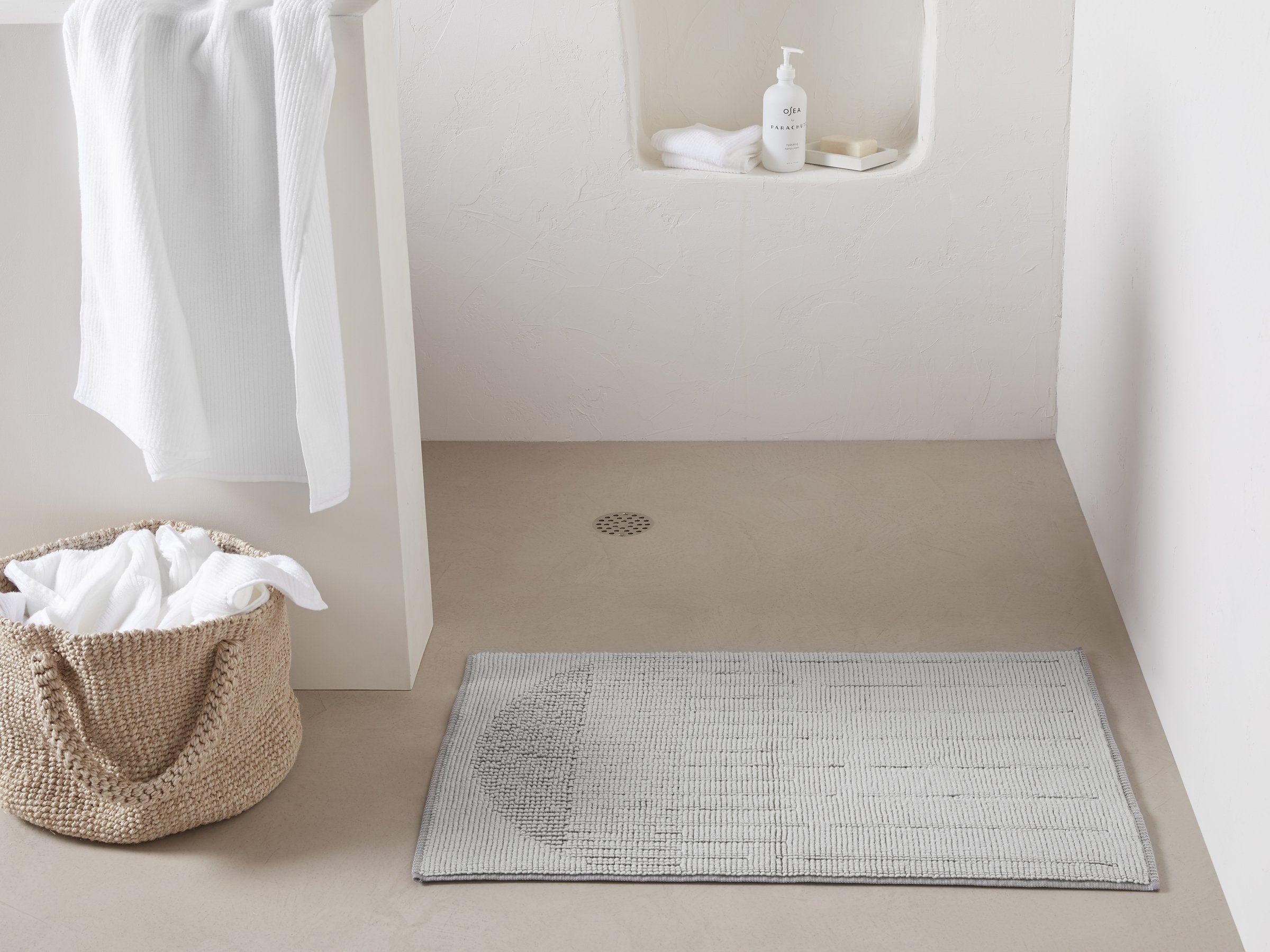 Soft Sunset Bath Rug - Non-Slip, Absorbent, Machine Washable - Perfect for Bathroom, Shower, and Spa Relaxation
