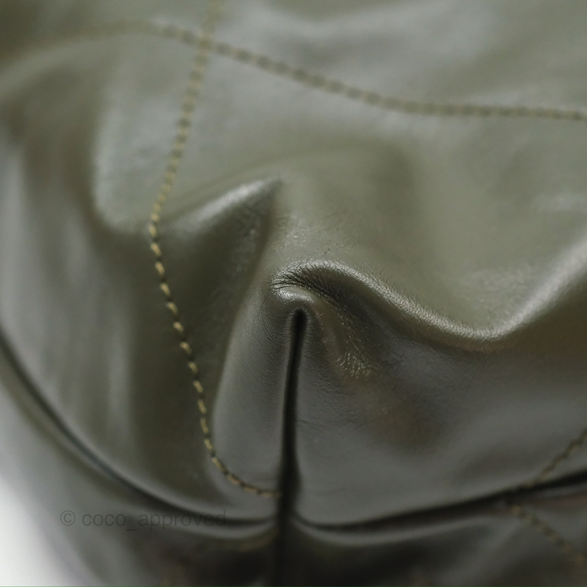 Chanel 22 Medium Handbag in Green Shiny Calfskin with Ruthenium Hardware - Luxury Crossbody Bag for Women, Perfect for Date Night & Evening Events