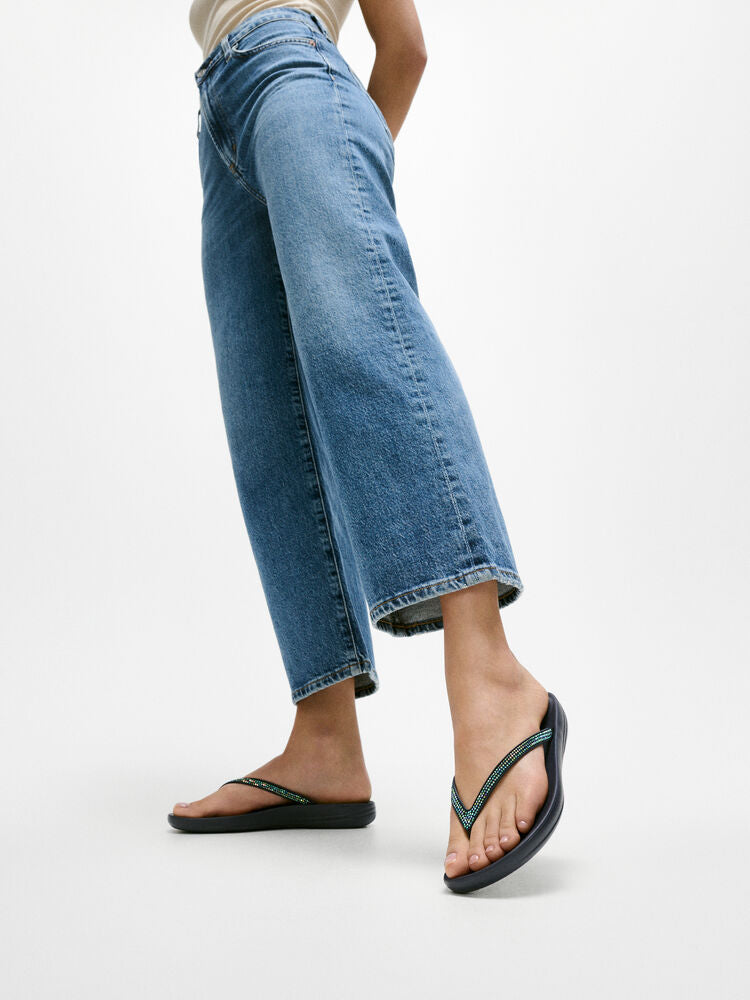 FitFlop Iqushion Sparkle Flip Flops Sandals for Women - Comfortable & Stylish Slip-On Shoes with Cushioning Support | Perfect for Beach, Pool, and Summer Outfits (Midnight Navy)