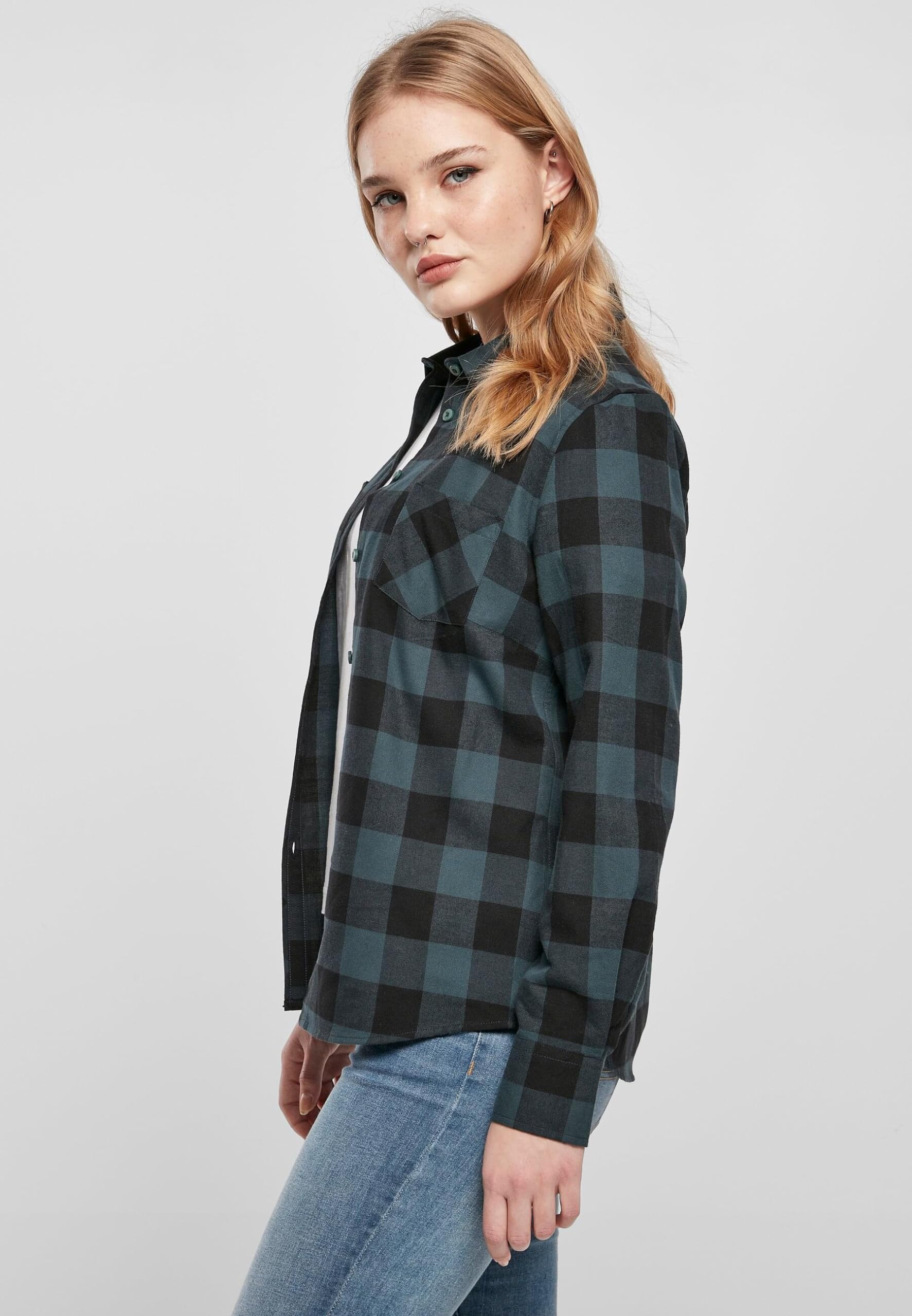 Soft & Cozy Women's Flannel Shirt - Plaid Long Sleeve Button Down Shirt for Fall & Winter - Perfect for Casual Outfits, Layering & Outdoor Activities