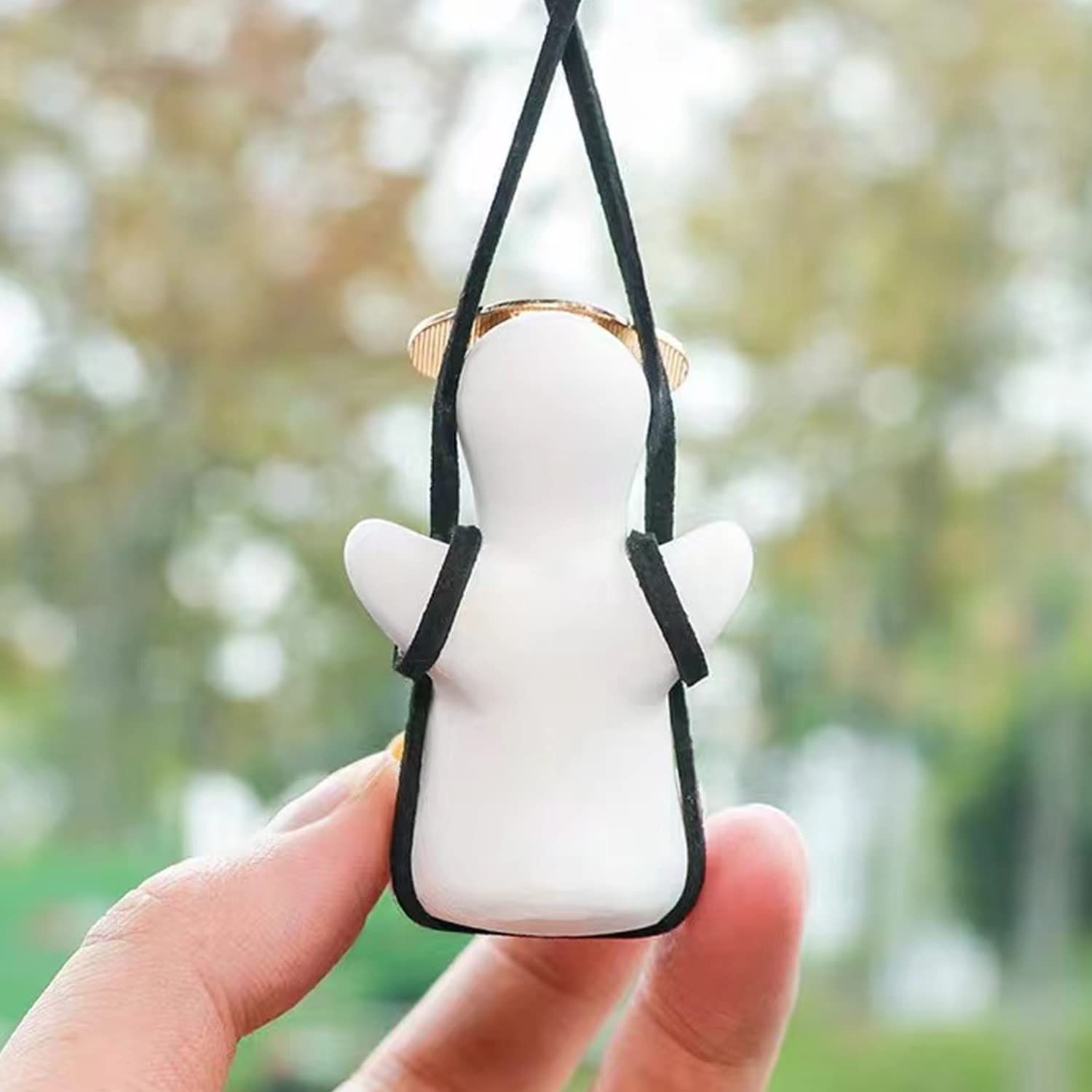 Swinging Duck Car Hanging Ornament - Cute Sunglasses Duck Pendant for Rear View Mirror | Fun Car Accessories for Road Trips & Daily Commutes